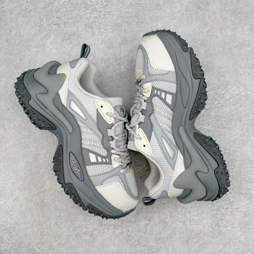 图片[3]-FILA FUSION 斐乐鱼翅3.0摩登潮牌防滑耐磨轻便运动鞋 FUSION 系列传承了 FILA 的百年基因，融入年轻运动及潮流文化，成为引领变革、创新突破的一代。以“1+N” 的跨界合作模式重现经典的同时创造经典。带来最出其不意的跨界合作惊喜。同时，FILAFUSION把FILA 的 DNA 融入到定制体验里，你可以随心制造厲于你的产品。FILA FUSION 的鞋家族涵盖了老爹鞋、跑步鞋、网球鞋、季节款。风格复古新潮，满足了时尚人士出行及各类运动的搭配需求，成为当下年轻人筷拥的鞋类品牌之一。FILA FUSION 走进年轻人的世界，通过年轻人运动，街舞，滑板，篮球，展现 FILA FUSION 的潮流态度和年轻文化。FILA FUSION 认为末来属于引领变革、创新突破的年轻一代，让我们一起构成 FILA 未来的蓝图吧！尺码：35.5 36 36.5 37.5 38 38.5 39 40 40.5 41 42 42.5 43 44 44.5 45-选品中心