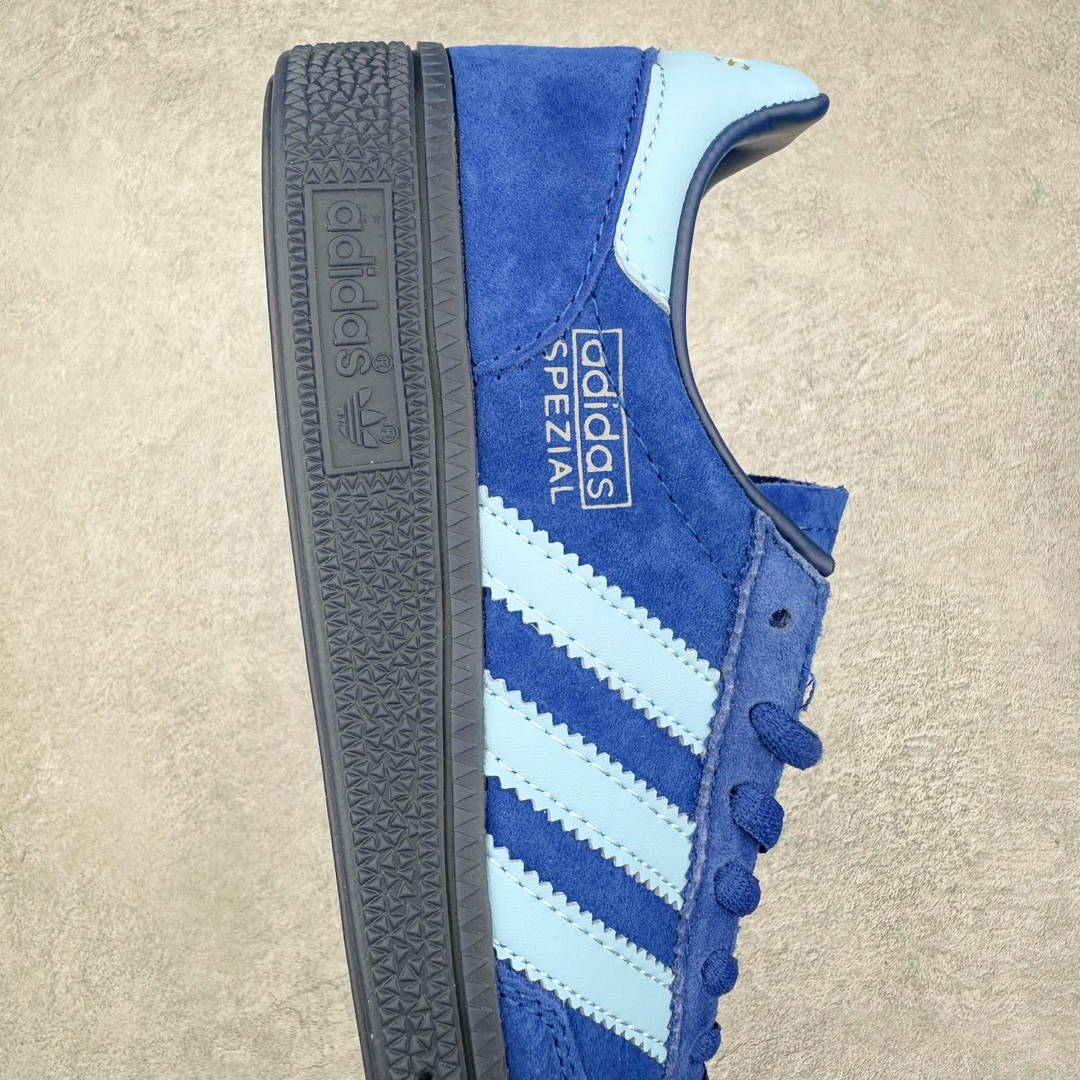 图片[6]-AD Originals Handball SPZL 手球运动员系列百搭休闲运动板鞋 GW2246 这款来自阿迪达斯的这款HANDBALL SPZL前身是一双手球运动鞋，这一次拿来复刻，所以鞋面的主要色彩选用了黑色， 鞋面外侧除了Spezial字母之外还有三叶草标志。Handball SPZL作为复古手球训练鞋与作为室内足球鞋的Samba有着异曲同工之处，但是质感更为出众的鞋身以及丰富的配色选择比起Samba来讲可以说是更胜一筹了！尺码：36 36⅔ 37⅓ 38 38⅔ 39⅓ 40 40⅔ 41⅓ 42 42⅔ 43⅓ 44 45-选品中心