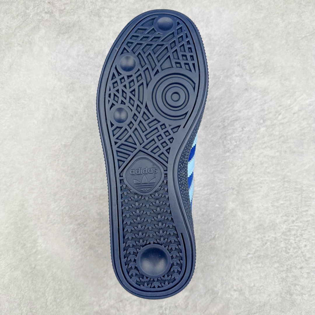 图片[9]-AD Originals Handball SPZL 手球运动员系列百搭休闲运动板鞋 GW2246 这款来自阿迪达斯的这款HANDBALL SPZL前身是一双手球运动鞋，这一次拿来复刻，所以鞋面的主要色彩选用了黑色， 鞋面外侧除了Spezial字母之外还有三叶草标志。Handball SPZL作为复古手球训练鞋与作为室内足球鞋的Samba有着异曲同工之处，但是质感更为出众的鞋身以及丰富的配色选择比起Samba来讲可以说是更胜一筹了！尺码：36 36⅔ 37⅓ 38 38⅔ 39⅓ 40 40⅔ 41⅓ 42 42⅔ 43⅓ 44 45-选品中心