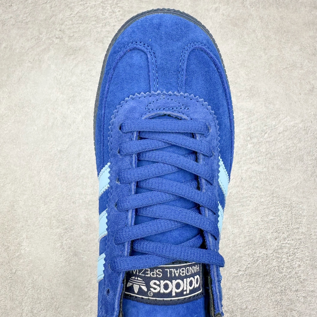 图片[4]-AD Originals Handball SPZL 手球运动员系列百搭休闲运动板鞋 GW2246 这款来自阿迪达斯的这款HANDBALL SPZL前身是一双手球运动鞋，这一次拿来复刻，所以鞋面的主要色彩选用了黑色， 鞋面外侧除了Spezial字母之外还有三叶草标志。Handball SPZL作为复古手球训练鞋与作为室内足球鞋的Samba有着异曲同工之处，但是质感更为出众的鞋身以及丰富的配色选择比起Samba来讲可以说是更胜一筹了！尺码：36 36⅔ 37⅓ 38 38⅔ 39⅓ 40 40⅔ 41⅓ 42 42⅔ 43⅓ 44 45-选品中心