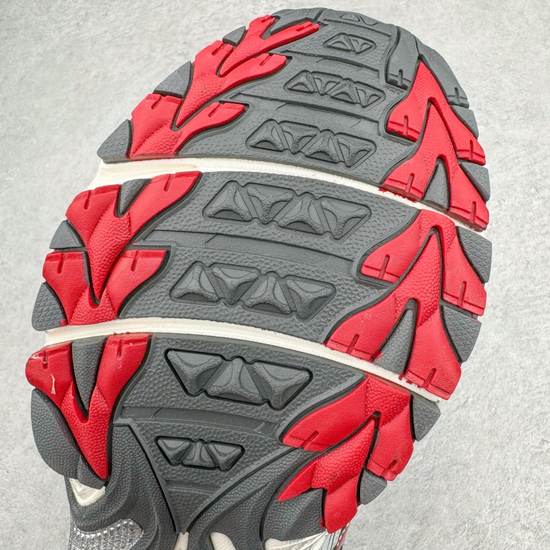 图片[14]-ASICS Gel-Kahana TR V4 亚瑟士机能户外风系列低帮轻量缓震休闲运动跑步鞋 身处城市的喧嚣，内心的想象却永不停歇，Z世代处于现实的繁忙中始终想象着生活的另一种可能和对未知的展望。想象并非背离现实，而是对自我最真实的期待。为鼓励新世代青年唤起对自我的正向的想象，并展开积极的行动，ASICS亚瑟士于2024释出全新主题——唤想自定义。率先推出鞋款GEL-KAHANA TR V4，将出色的城市潮流与户外机能融为一体，实现无界想象与唤回真实自我的完美连结。于城市绽放姿态，唤想自定义。GEL-KAHANA TR V4融合了极具户外型格的设计细节。鞋款大底与中底采用了AHAR耐磨橡胶与GEL缓震胶技术，拥有良好的抓地力与舒适的穿着体验。鞋底所使用的一体化TPU稳定片，为更好地贴合GEL-KAHANA TR V4而全新开模再造，能有效防止脚部过度扭转与侧翻，在提供优秀稳定性的同时，进一步增强了鞋款的机能设计美学。快速系带系统在方便穿戴的同时，为户外运动提供了更优的防护。 GEL-KAHANA TR V4为日常穿着提供稳定、舒适的支撑，鼓励每个人在城市空间中的大胆探索，追寻无拘束的旷野之梦。尺码：36 37 37.5 38 39 39.5 40.5 41.5 42 42.5 43.5 44 44.5 45-选品中心