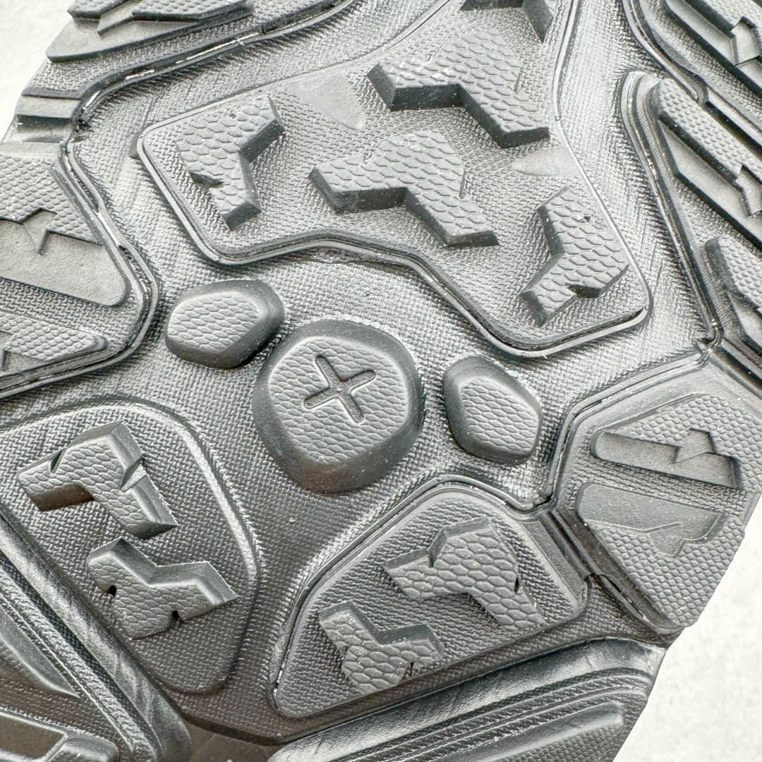 图片[19]-＃HK纯原 HOKA One One Hopara Sandals 霍帕拉系列水路两用溯溪涉水休闲户外露营凉鞋 作为先锋品牌的 HOKA ONE ONE总是以独特的方式 HOPA RA是一款溯溪鞋 又名排水鞋 可长期用于涉水和溯溪 保护脚底和脚趾的安全和舒适 鞋面材料速干 透气 耐磨 鞋底防滑 耐磨 抓地能力强 出于安全考虑 设计要求较高 涉水溯溪过程中 水 泥沙 可以直接从鞋内大孔排出 细纹鞋底使在岩石上抓地能力强 避免打滑 而上路后 鞋面具有快干透气等优点 尺码：36 36.5 37.5 38 39 40 40.5 41 42 42.5 43 44 45-选品中心