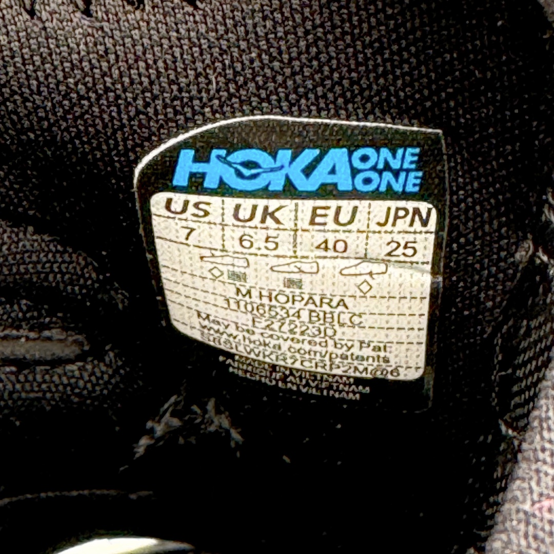 图片[14]-＃HK纯原 HOKA One One Hopara Sandals 霍帕拉系列水路两用溯溪涉水休闲户外露营凉鞋 作为先锋品牌的 HOKA ONE ONE总是以独特的方式 HOPA RA是一款溯溪鞋 又名排水鞋 可长期用于涉水和溯溪 保护脚底和脚趾的安全和舒适 鞋面材料速干 透气 耐磨 鞋底防滑 耐磨 抓地能力强 出于安全考虑 设计要求较高 涉水溯溪过程中 水 泥沙 可以直接从鞋内大孔排出 细纹鞋底使在岩石上抓地能力强 避免打滑 而上路后 鞋面具有快干透气等优点 尺码：36 36.5 37.5 38 39 40 40.5 41 42 42.5 43 44 45-选品中心