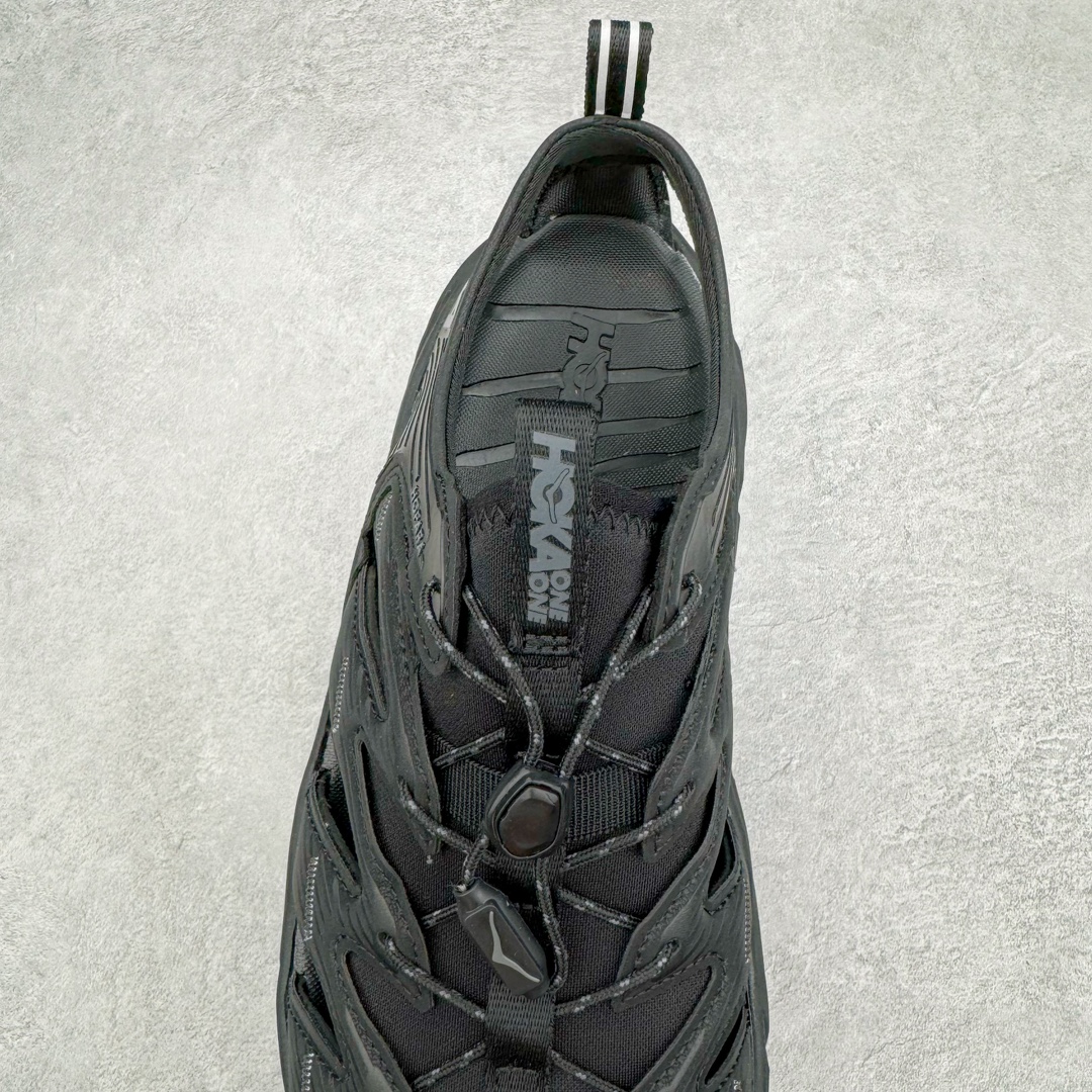 图片[5]-＃HK纯原 HOKA One One Hopara Sandals 霍帕拉系列水路两用溯溪涉水休闲户外露营凉鞋 作为先锋品牌的 HOKA ONE ONE总是以独特的方式 HOPA RA是一款溯溪鞋 又名排水鞋 可长期用于涉水和溯溪 保护脚底和脚趾的安全和舒适 鞋面材料速干 透气 耐磨 鞋底防滑 耐磨 抓地能力强 出于安全考虑 设计要求较高 涉水溯溪过程中 水 泥沙 可以直接从鞋内大孔排出 细纹鞋底使在岩石上抓地能力强 避免打滑 而上路后 鞋面具有快干透气等优点 尺码：36 36.5 37.5 38 39 40 40.5 41 42 42.5 43 44 45-选品中心