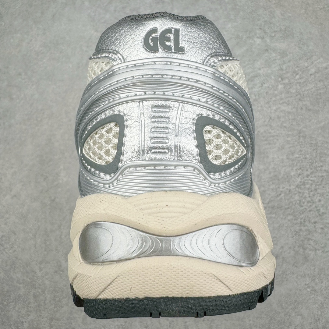 图片[8]-ASICS Gel-Kahana TR V4 亚瑟士机能户外风系列低帮轻量缓震休闲运动跑步鞋 身处城市的喧嚣，内心的想象却永不停歇，Z世代处于现实的繁忙中始终想象着生活的另一种可能和对未知的展望。想象并非背离现实，而是对自我最真实的期待。为鼓励新世代青年唤起对自我的正向的想象，并展开积极的行动，ASICS亚瑟士于2024释出全新主题——唤想自定义。率先推出鞋款GEL-KAHANA TR V4，将出色的城市潮流与户外机能融为一体，实现无界想象与唤回真实自我的完美连结。于城市绽放姿态，唤想自定义。GEL-KAHANA TR V4融合了极具户外型格的设计细节。鞋款大底与中底采用了AHAR耐磨橡胶与GEL缓震胶技术，拥有良好的抓地力与舒适的穿着体验。鞋底所使用的一体化TPU稳定片，为更好地贴合GEL-KAHANA TR V4而全新开模再造，能有效防止脚部过度扭转与侧翻，在提供优秀稳定性的同时，进一步增强了鞋款的机能设计美学。快速系带系统在方便穿戴的同时，为户外运动提供了更优的防护。 GEL-KAHANA TR V4为日常穿着提供稳定、舒适的支撑，鼓励每个人在城市空间中的大胆探索，追寻无拘束的旷野之梦。尺码：36 37 37.5 38 39 39.5 40.5 41.5 42 42.5 43.5 44 44.5 45-选品中心