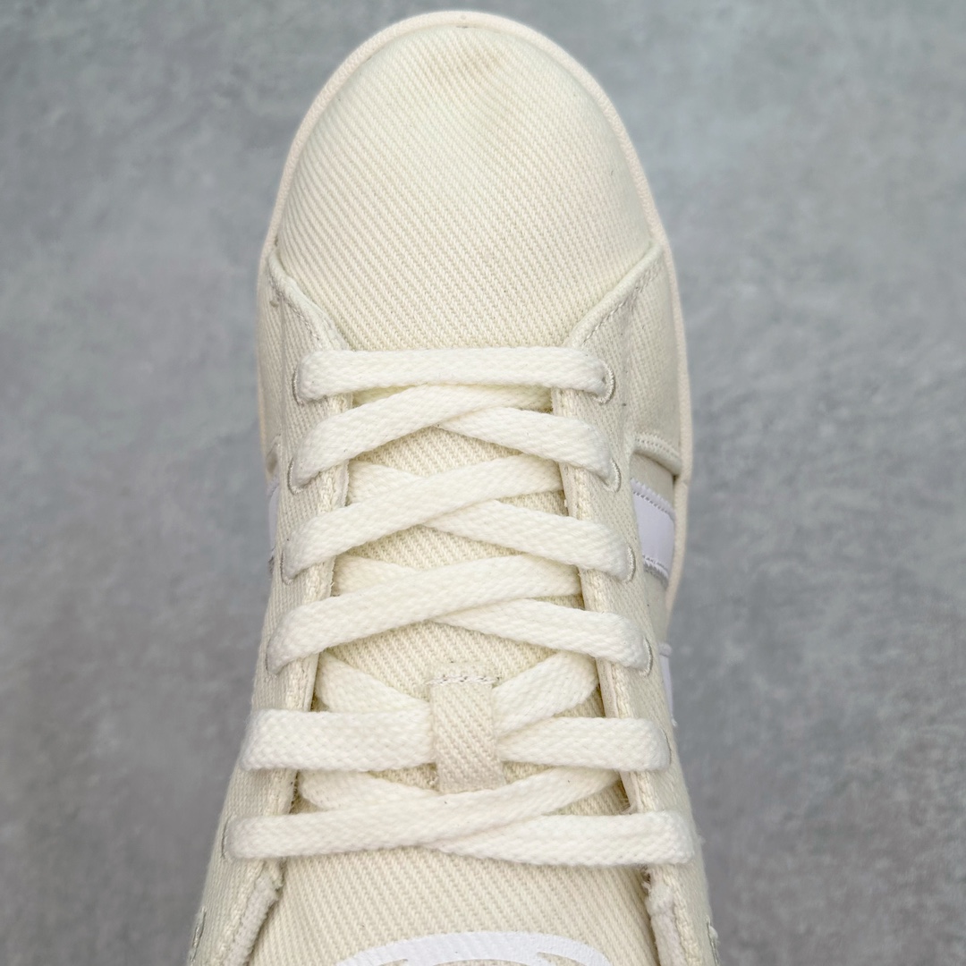 图片[4]-＃C版纯原 AD Originals Campus 00s 学院系列面包风经典复古低帮百搭休闲运动板鞋 ID2070 原鞋开发 正确版型 市面唯一全鞋采用原厂头层SD皮料 正确宽版鞋盒 清洁度完美 诠释最高工艺 这次 Originals 选择了以经典复古鞋型 Campus 为蓝本打造全新面包鞋 这款鞋型联名不断 冠希当年对它更是钟爱有加 论牌面丝毫不输贝壳头、Forum 等大热鞋型 这次 Campus 一改 80 年代的瘦长造型 鞋舌、鞋身、鞋底甚至细节都变大了 营造出千禧年前后流行的面包鞋宽大廓形 因此鞋名改为 Campus 00s 鞋身采用绒面皮料搭配白色常规皮革 质感上还是延续了经典 Campus 的设计 鞋舌填充更加饱满 让鞋款整体看起来更加圆润 搭配上这款浅蓝配色 「蓝胖子」造型真的很可爱 鞋舌还加入了与以往 Campus 不同的全新三叶草 Logo 令造型更具千禧气息 鞋带也采用了加宽的设计 如果你不喜欢 这次还附送了传统鞋带可以替换 鞋底采用了米黄做旧设计 凸显鞋款的复古年代感 除了清新可人的浅蓝配色 还有一款酷灰配色 造型更加硬朗复古 而且相比浅蓝配色更加耐脏 尺码：36 36⅔ 37⅓ 38 38⅔ 39⅓ 40 40⅔ 41⅓ 42 42⅔ 43⅓ 44 44 ⅓ 45-选品中心