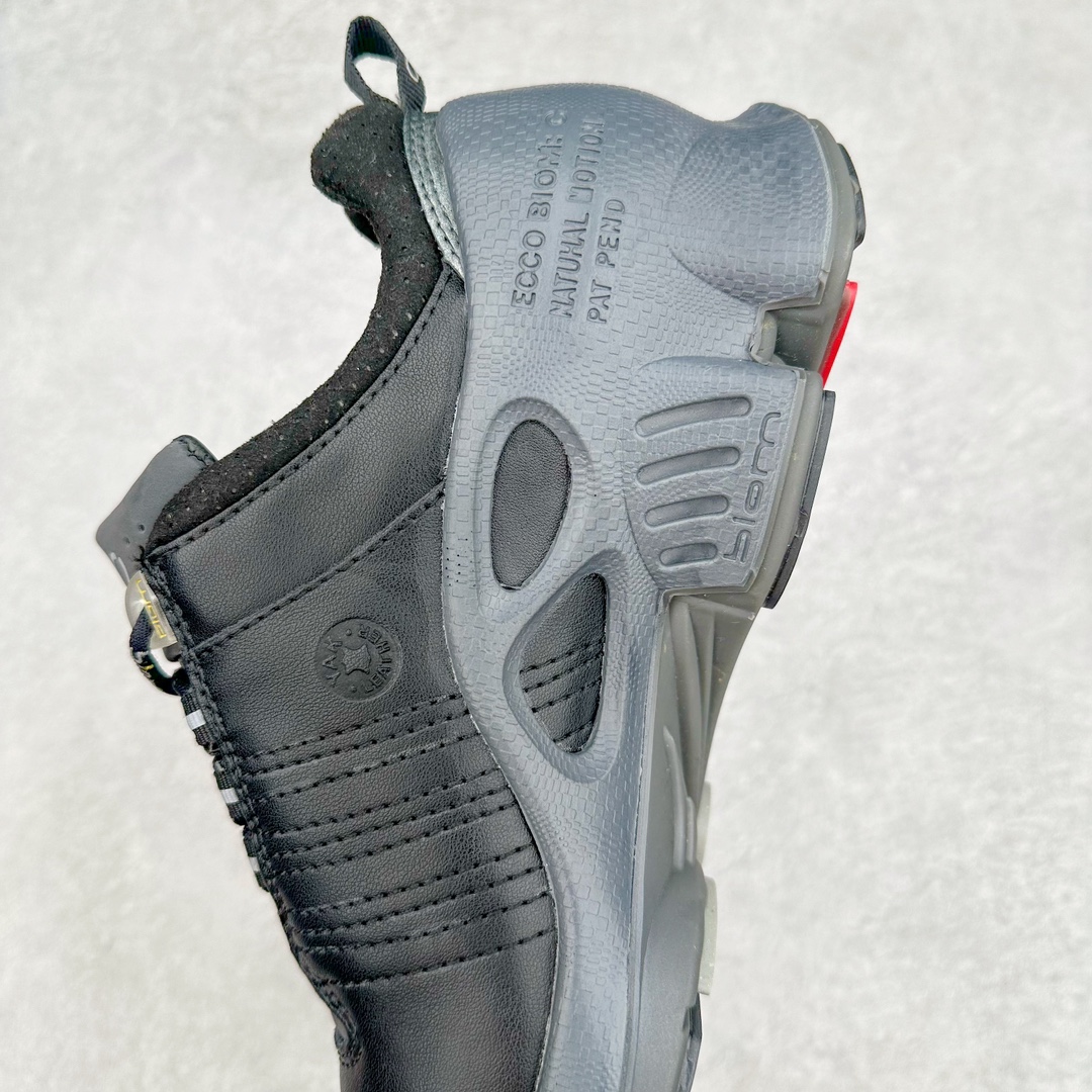 图片[7]-ECCO爱步2024年新款户外鞋防水透气越野跑鞋 健步踪迹系列 鞋面设有GORE-TEX防水薄膜 给你贴心防水保护 防水透气 直接注塑工艺连接鞋面与鞋底 一体成型 合脚稳固 BIOM自然律动科技鞋楦 符合人体工学 长效缓震带来裸足体验 橡胶大底 结合橡胶凸起鞋钉设计 适应多种地形 提供强劲抓地力与耐磨性 稳定支撑 越野无束 尺码：39 40 41 42 43 44（正常码）-选品中心