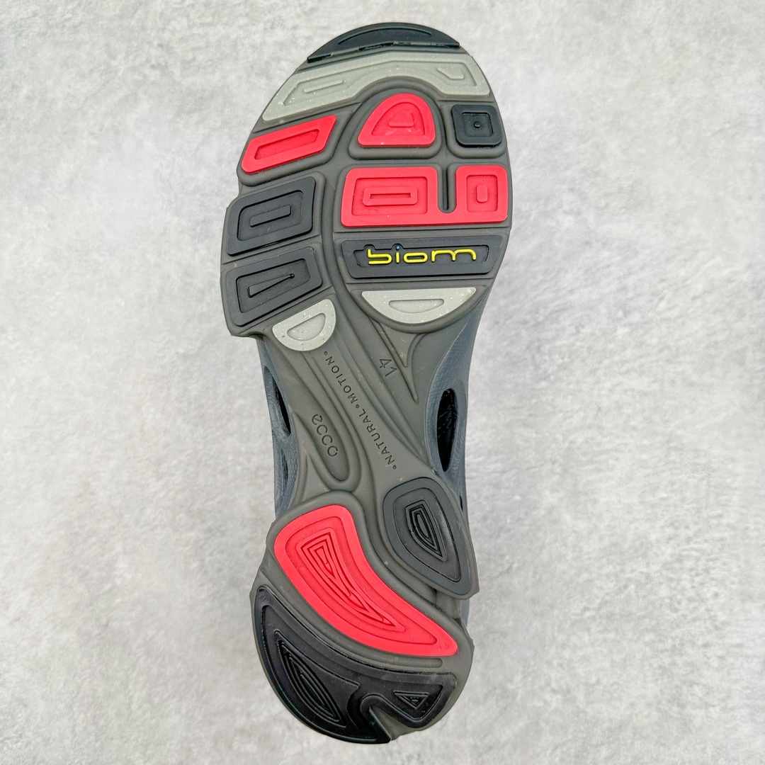 图片[9]-ECCO爱步2024年新款户外鞋防水透气越野跑鞋 健步踪迹系列 鞋面设有GORE-TEX防水薄膜 给你贴心防水保护 防水透气 直接注塑工艺连接鞋面与鞋底 一体成型 合脚稳固 BIOM自然律动科技鞋楦 符合人体工学 长效缓震带来裸足体验 橡胶大底 结合橡胶凸起鞋钉设计 适应多种地形 提供强劲抓地力与耐磨性 稳定支撑 越野无束 尺码：39 40 41 42 43 44（正常码）-选品中心