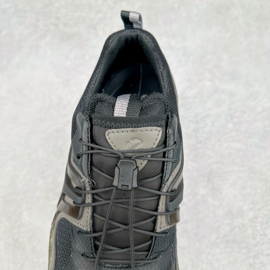 图片[5]-ECCO爱步2024年新款户外鞋防水透气越野跑鞋 健步踪迹系列 鞋面设有GORE-TEX防水薄膜 给你贴心防水保护 防水透气 直接注塑工艺连接鞋面与鞋底 一体成型 合脚稳固 BIOM自然律动科技鞋楦 符合人体工学 长效缓震带来裸足体验 橡胶大底 结合橡胶凸起鞋钉设计 适应多种地形 提供强劲抓地力与耐磨性 稳定支撑 越野无束 尺码：39 40 41 42 43 44（正常码）-选品中心