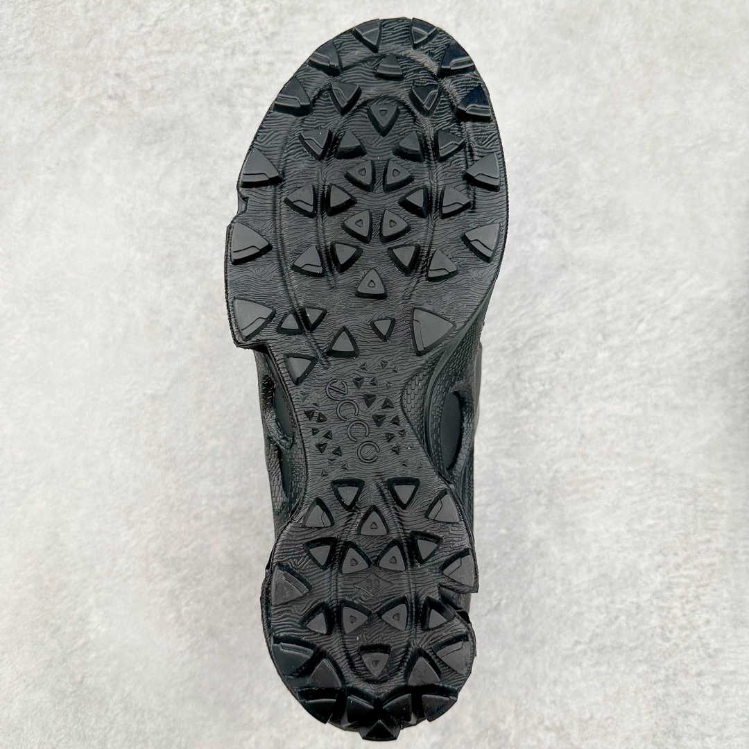 图片[9]-ECCO爱步2024年新款户外鞋防水透气越野跑鞋 健步踪迹系列 鞋面设有GORE-TEX防水薄膜 给你贴心防水保护 防水透气 直接注塑工艺连接鞋面与鞋底 一体成型 合脚稳固 BIOM自然律动科技鞋楦 符合人体工学 长效缓震带来裸足体验 橡胶大底 结合橡胶凸起鞋钉设计 适应多种地形 提供强劲抓地力与耐磨性 稳定支撑 越野无束 尺码：39 40 41 42 43 44（正常码）-选品中心