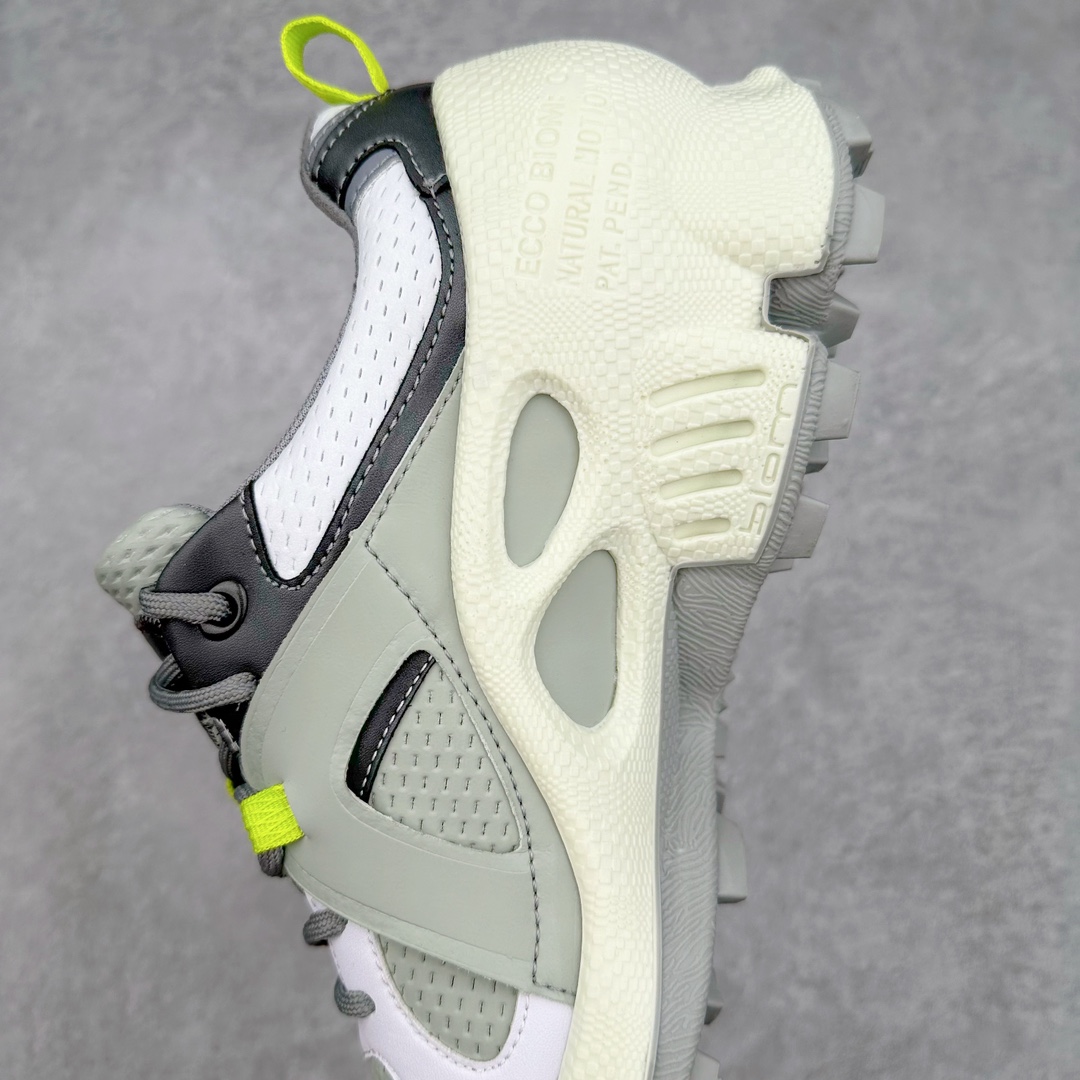 图片[7]-ECCO爱步2024年新款户外鞋防水透气越野跑鞋 健步踪迹系列 鞋面设有GORE-TEX防水薄膜 给你贴心防水保护 防水透气 直接注塑工艺连接鞋面与鞋底 一体成型 合脚稳固 BIOM自然律动科技鞋楦 符合人体工学 长效缓震带来裸足体验 橡胶大底 结合橡胶凸起鞋钉设计 适应多种地形 提供强劲抓地力与耐磨性 稳定支撑 越野无束 尺码：39 40 41 42 43 44（正常码）-选品中心