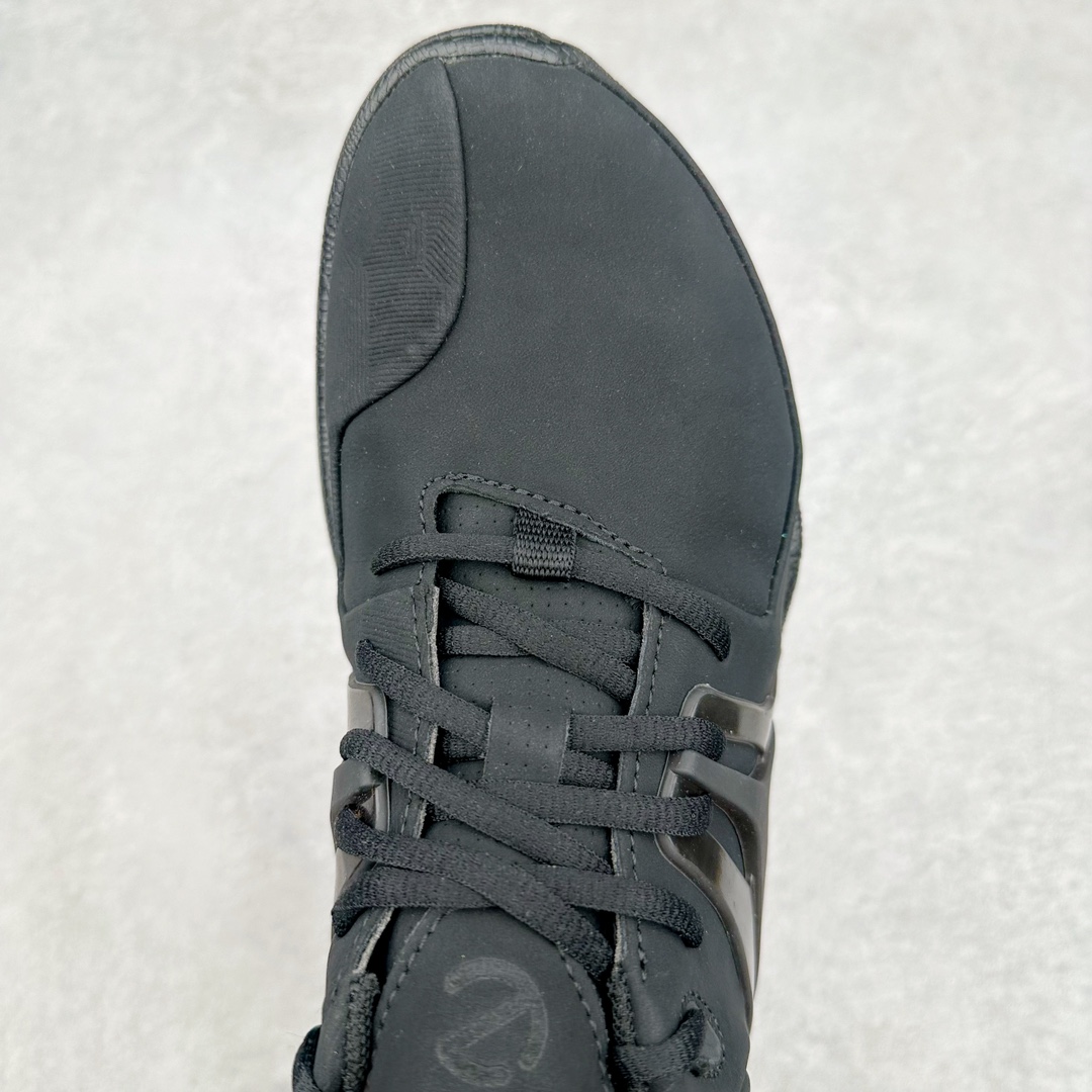 图片[4]-ECCO爱步2024年新款户外鞋防水透气越野跑鞋 健步踪迹系列 鞋面设有GORE-TEX防水薄膜 给你贴心防水保护 防水透气 直接注塑工艺连接鞋面与鞋底 一体成型 合脚稳固 BIOM自然律动科技鞋楦 符合人体工学 长效缓震带来裸足体验 橡胶大底 结合橡胶凸起鞋钉设计 适应多种地形 提供强劲抓地力与耐磨性 稳定支撑 越野无束 尺码：39 40 41 42 43 44（正常码）-选品中心