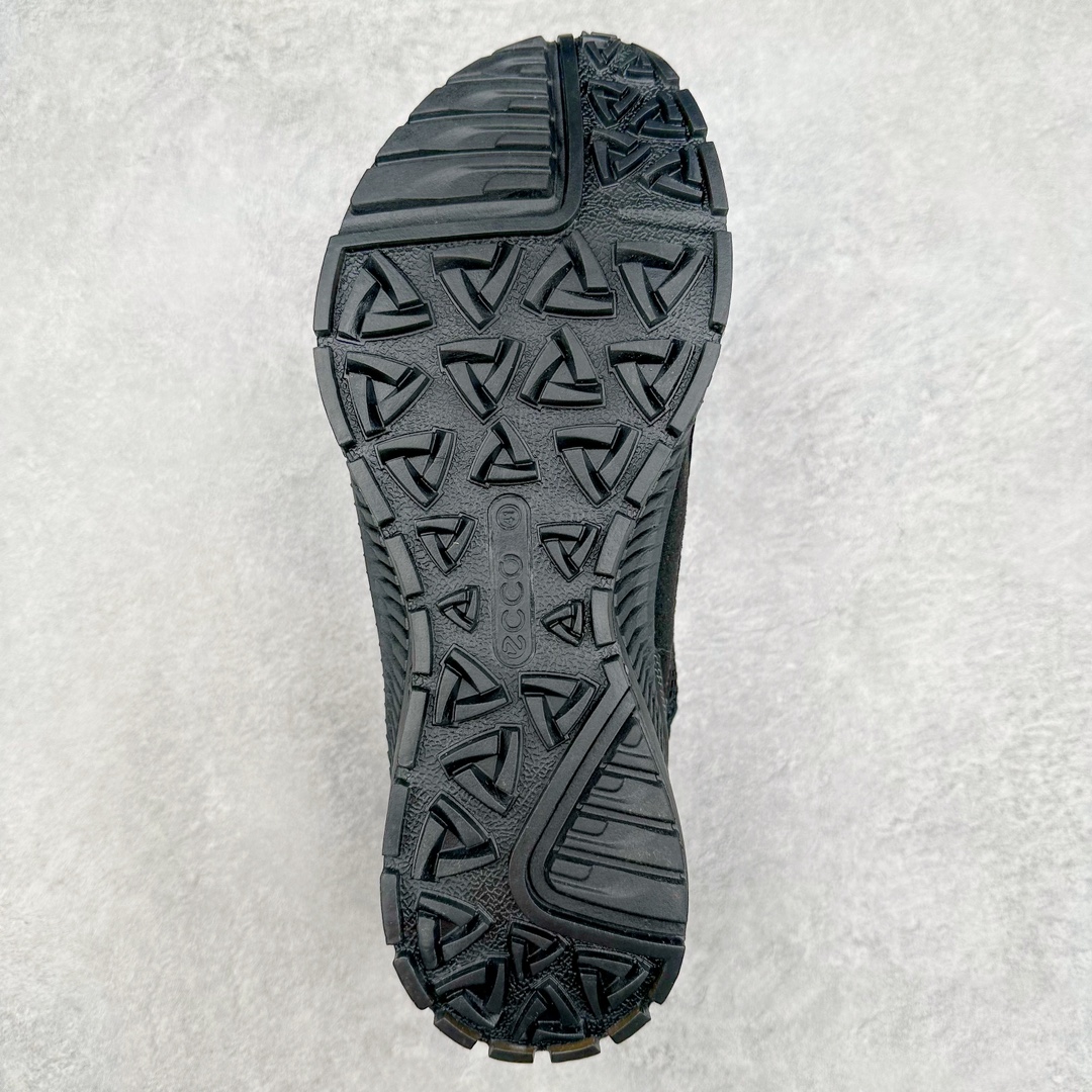 图片[9]-ECCO爱步2024年新款户外鞋防水透气越野跑鞋 健步踪迹系列 鞋面设有GORE-TEX防水薄膜 给你贴心防水保护 防水透气 直接注塑工艺连接鞋面与鞋底 一体成型 合脚稳固 BIOM自然律动科技鞋楦 符合人体工学 长效缓震带来裸足体验 橡胶大底 结合橡胶凸起鞋钉设计 适应多种地形 提供强劲抓地力与耐磨性 稳定支撑 越野无束 尺码：39 40 41 42 43 44（正常码）-选品中心