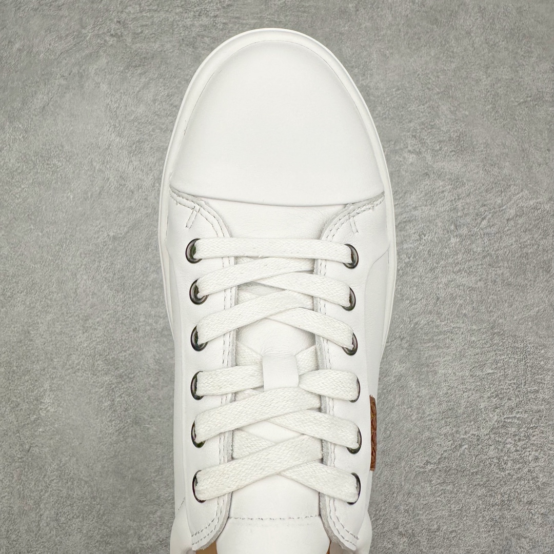 图片[4]-ECCO爱步2024年新款户外鞋防水透气越野跑鞋 健步踪迹系列 鞋面设有GORE-TEX防水薄膜 给你贴心防水保护 防水透气 直接注塑工艺连接鞋面与鞋底 一体成型 合脚稳固 BIOM自然律动科技鞋楦 符合人体工学 长效缓震带来裸足体验 橡胶大底 结合橡胶凸起鞋钉设计 适应多种地形 提供强劲抓地力与耐磨性 稳定支撑 越野无束 尺码：39 40 41 42 43 44（正常码）-选品中心