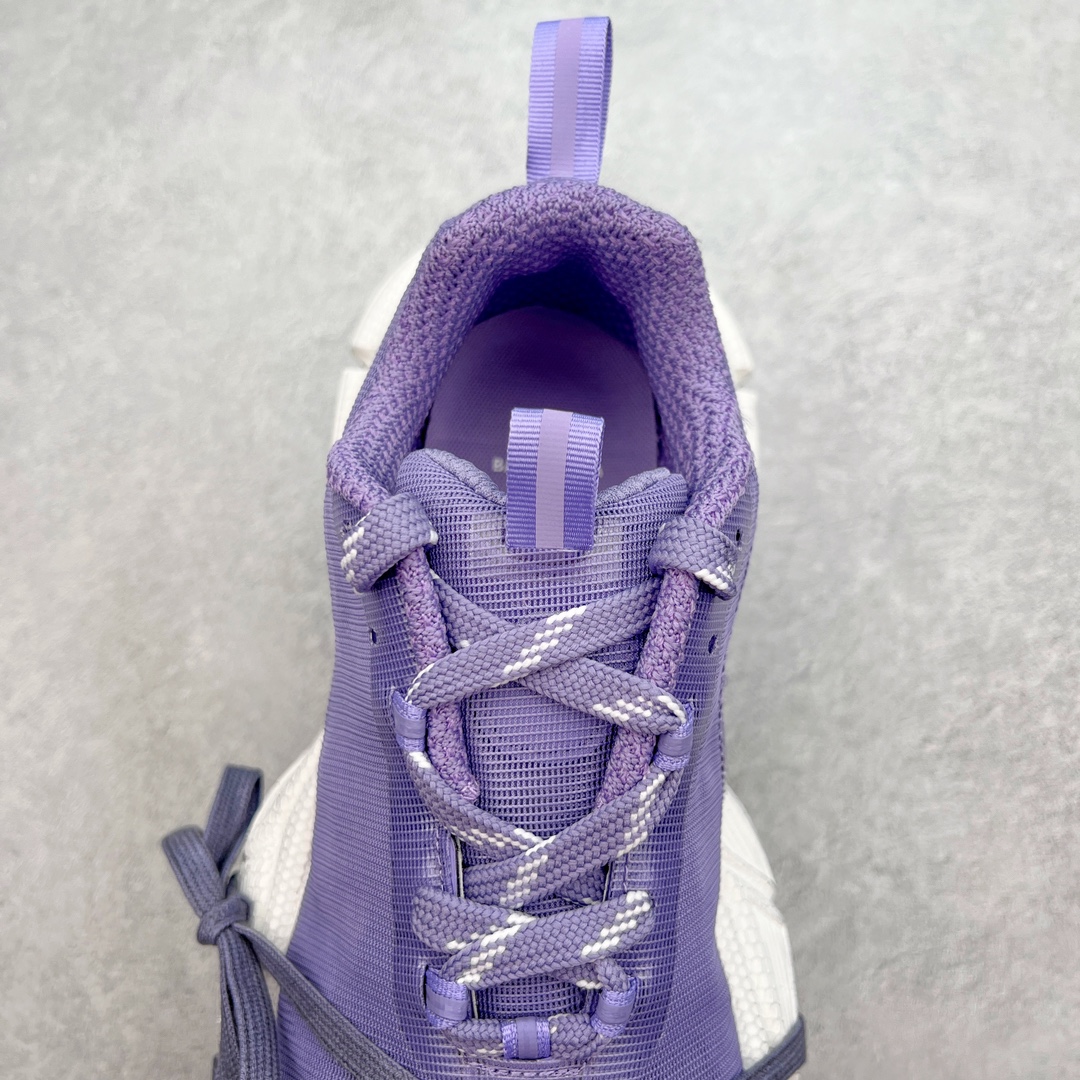 图片[5]-＃VG零售版 BALENCIAGA 3XL Sneakers 巴黎世家十代网布系带低帮走秀复古老爹鞋 全套原纸板楦头开发 最原汁原味的灵魂版型 全鞋荧光划线卡点 胶水把控整洁度追求极致完美 每一双都是工艺品 多重QC质检 超越公司货的品控标准 实实在在的免检产品 原盒原配 正确字体电绣 粗细、位置、大小正确 侧边TPU 透气孔匹配意产原版 正确分离大底 TPU软底 原版一致大底LOGO 立体感十足 原厂皮料水洗做旧 采购原厂网纱 不含皮革 网布材料和聚氨酯 磨损效果 鞋头边缘和后帮 Balenciaga 徽标 鞋面和后跟凸印尺码 鞋舌 3XL 橡胶品牌标识和反光细节 鞋帮拉袢和鞋舌拉祥 配反光细节 备用鞋带在鞋履前侧 可在穿着前取下 便于不同造型搭配 正常尺码 尺码：35 36 37 38 39 40 41 42 43 44 45 46-选品中心