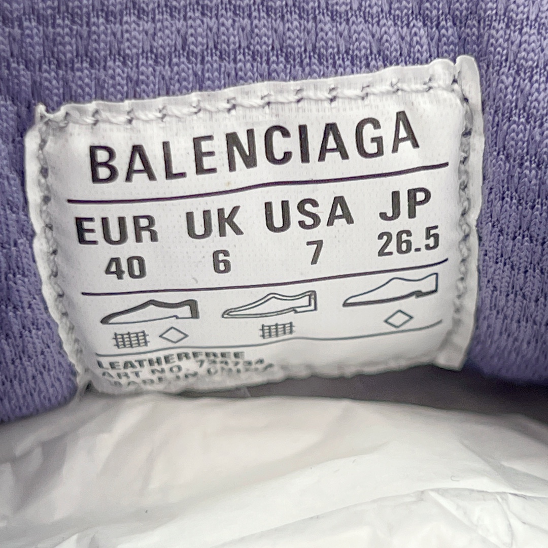 图片[11]-＃VG零售版 BALENCIAGA 3XL Sneakers 巴黎世家十代网布系带低帮走秀复古老爹鞋 全套原纸板楦头开发 最原汁原味的灵魂版型 全鞋荧光划线卡点 胶水把控整洁度追求极致完美 每一双都是工艺品 多重QC质检 超越公司货的品控标准 实实在在的免检产品 原盒原配 正确字体电绣 粗细、位置、大小正确 侧边TPU 透气孔匹配意产原版 正确分离大底 TPU软底 原版一致大底LOGO 立体感十足 原厂皮料水洗做旧 采购原厂网纱 不含皮革 网布材料和聚氨酯 磨损效果 鞋头边缘和后帮 Balenciaga 徽标 鞋面和后跟凸印尺码 鞋舌 3XL 橡胶品牌标识和反光细节 鞋帮拉袢和鞋舌拉祥 配反光细节 备用鞋带在鞋履前侧 可在穿着前取下 便于不同造型搭配 正常尺码 尺码：35 36 37 38 39 40 41 42 43 44 45 46-选品中心