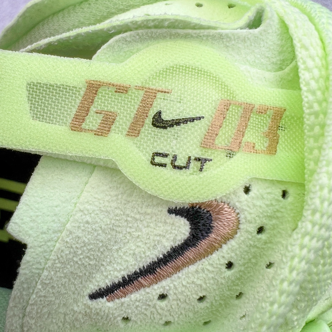 图片[11]-＃F版 NK G.T. Cut 3.0 EP GT3代实战篮球鞋 DV2918-700 该鞋款采用出众回弹设计 为切入、转向和移步篮筐提供出色的能量回馈 回弹性能带来弹力充沛的迈步体验 助你爆发疾速 全掌型 ZoomX 泡绵 缔造弹力出众的轻盈迈步体验 助你在比赛升温时能够急速快攻 驰骋全场 鞋面绳线与鞋带相结合 有助稳固前足 后跟搭配加垫鞋口 为脚踝营造舒适稳固感受 全掌型 ZoomX 泡绵 能够带来出众的能量回馈 前足外侧采用精巧塑料覆面 在瞬间爆发时提供稳固脚感 尺码：39 40 40.5 41 42 42.5 43 44 44.5 45 46-选品中心