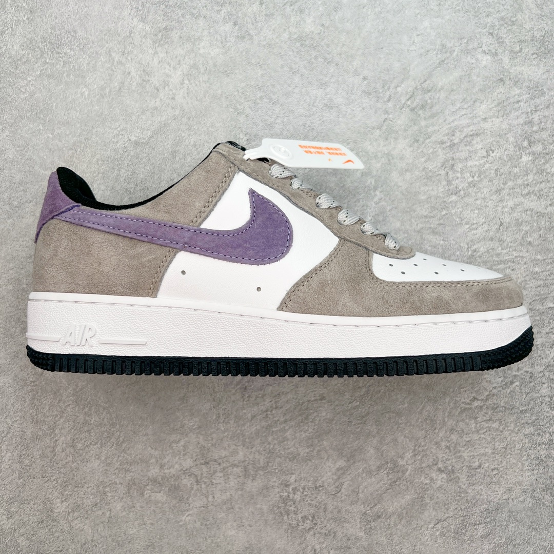 图片[6]-＃福利特价 NK Air Force 1´07 Low 空军一号低帮百搭休闲运动板鞋 FZ0630-001 柔软、弹性十足的缓震性能和出色的中底设计 横跨复古与现代的外型结合 造就出风靡全球 三十多年的Force 1 直到今天还深受青睐 尺码：36 36.5 37.5 38 38.5 39 40 40.5 41 42 42.5 43 44 44.5 45-选品中心