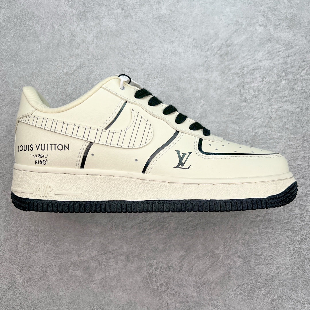 图片[6]-＃福利特价 NK Air Force 1´07 Low 空军一号低帮百搭休闲运动板鞋 FZ0630-001 柔软、弹性十足的缓震性能和出色的中底设计 横跨复古与现代的外型结合 造就出风靡全球 三十多年的Force 1 直到今天还深受青睐 尺码：36 36.5 37.5 38 38.5 39 40 40.5 41 42 42.5 43 44 44.5 45-选品中心