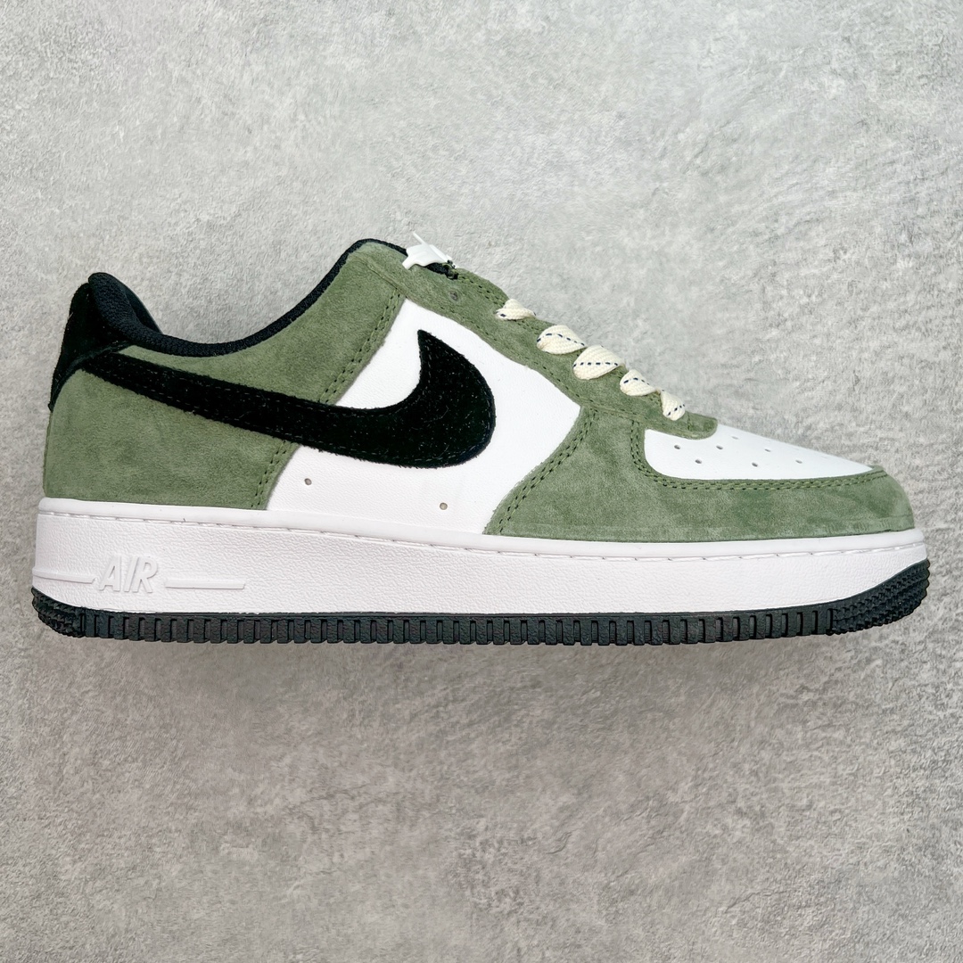 #福利特价 NK Air Force 1´07 Low 空军一号低帮百搭休闲运动板鞋 FZ0630-001 柔软、弹性十足的缓震性能和出色的中底设计 横跨复古与现代的外型结合 造就出风靡全球 三十多年的Force 1 直到今天还深受青睐 尺码:36 36.5 37.5 38 38.5 39 40 40.5 41 42 42.5 43 44 44.5 45-选品中心