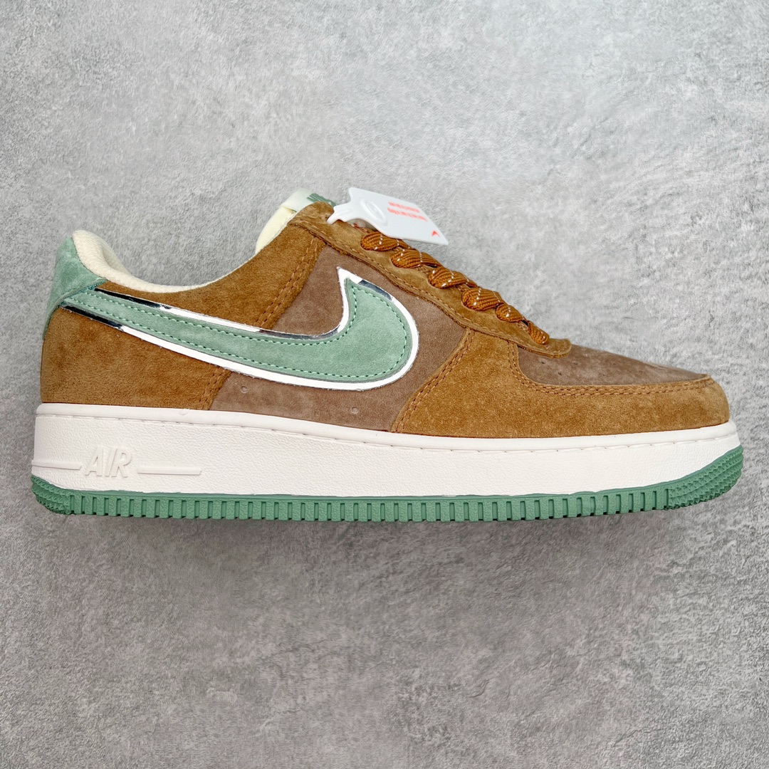 图片[2]-＃福利特价 NK Air Force 1´07 Low 空军一号低帮百搭休闲运动板鞋 FZ0630-001 柔软、弹性十足的缓震性能和出色的中底设计 横跨复古与现代的外型结合 造就出风靡全球 三十多年的Force 1 直到今天还深受青睐 尺码：36 36.5 37.5 38 38.5 39 40 40.5 41 42 42.5 43 44 44.5 45-选品中心