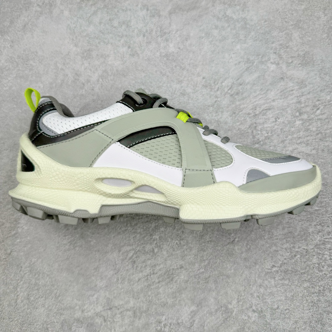 ECCO爱步2024年新款户外鞋防水透气越野跑鞋 健步踪迹系列 鞋面设有GORE-TEX防水薄膜 给你贴心防水保护 防水透气 直接注塑工艺连接鞋面与鞋底 一体成型 合脚稳固 BIOM自然律动科技鞋楦 符合人体工学 长效缓震带来裸足体验 橡胶大底 结合橡胶凸起鞋钉设计 适应多种地形 提供强劲抓地力与耐磨性 稳定支撑 越野无束 尺码：39 40 41 42 43 44（正常码）-选品中心