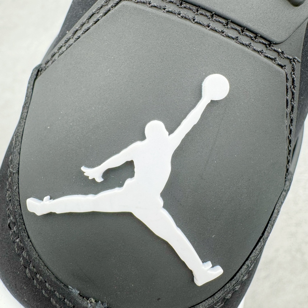 图片[14]-＃DT/R1纯原 Air Jordan AJ4 Retro 白黑雷公 FQ8138-001 原鞋开发原楦原纸板同源开发 完美呈现乔4的版型 内侧正确双色网格 还原细节 原厂皮料 正确气垫颜色 正确网格工艺 正确拉帮工艺 全鞋原装材料制作 原档案原模具打造 支持全方位与正品对比 尺码：40 40.5 41 42 42.5 43 44 44.5 45 46 47.5 48.5-选品中心
