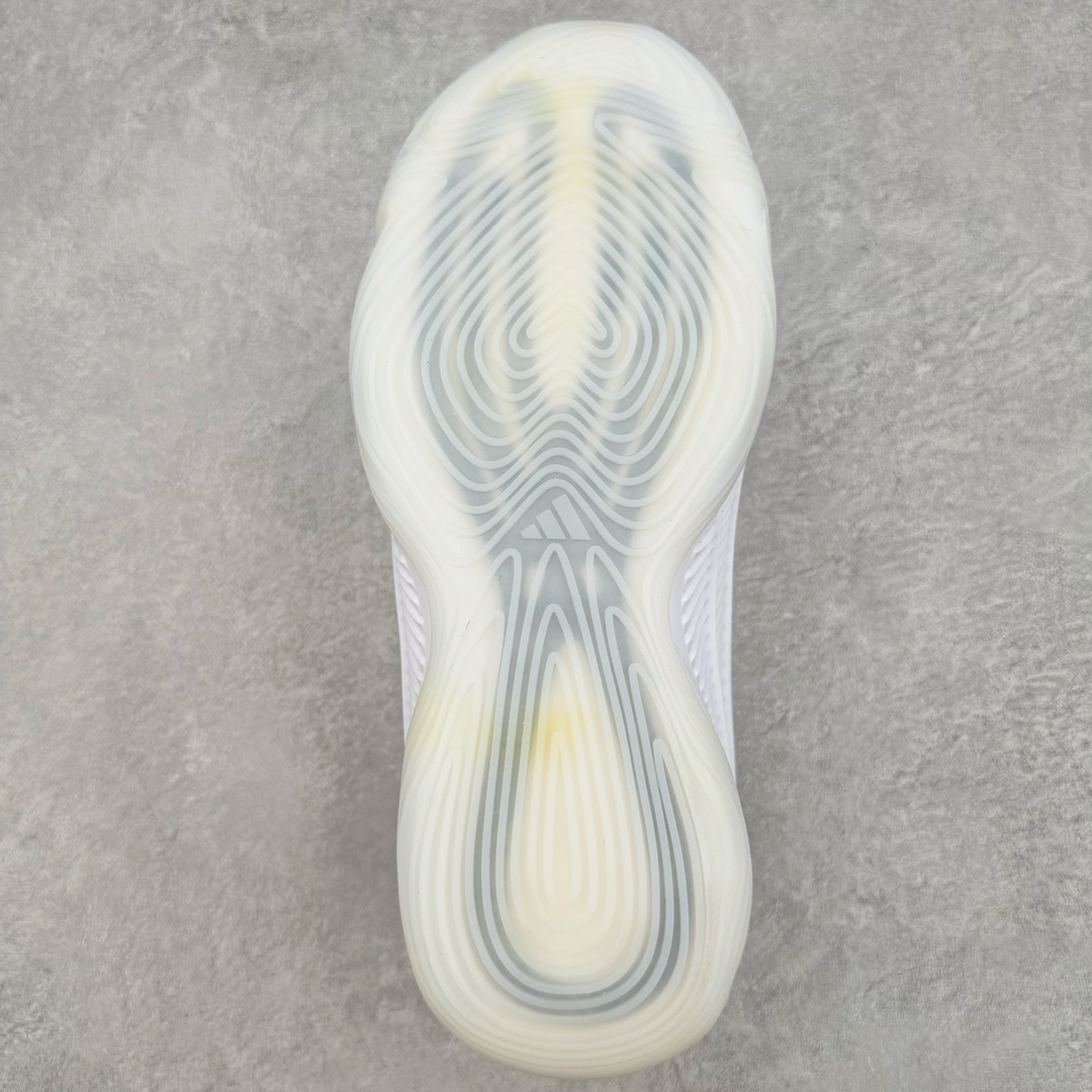 图片[9]-＃纯原新品 AD Anthony Edwards A.E. 2 \\\”华子二代\\\” 安东尼·爱德华兹签名实战减震防滑耐磨高帮篮球鞋 JI4512 球鞋的整体设计非常复古 也可以理解为并不是目前篮球鞋的设计趋势 AE2流线简约的设计 也是让其非常具有辨识度 袜套与「蚁巢」组成的鞋身 在保证透气效果的同时 搭配鞋带更能带来相当出色的鞋脚一体性 中底自然还是搭载着AD的当家科技并经由外层 TPU 包裹 将软、弹和支撑性同时兼顾 尺码：40 40.5 41 42 42.5 43 44 44.5 45 46-选品中心