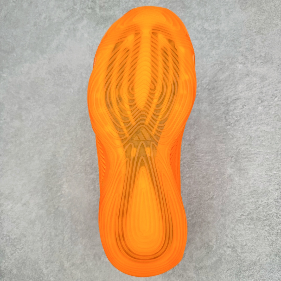 图片[9]-＃纯原新品 AD Anthony Edwards A.E. 2 \\\”华子二代\\\” 安东尼·爱德华兹签名实战减震防滑耐磨高帮篮球鞋 JI4513 球鞋的整体设计非常复古 也可以理解为并不是目前篮球鞋的设计趋势 AE2流线简约的设计 也是让其非常具有辨识度 袜套与「蚁巢」组成的鞋身 在保证透气效果的同时 搭配鞋带更能带来相当出色的鞋脚一体性 中底自然还是搭载着AD的当家科技并经由外层 TPU 包裹 将软、弹和支撑性同时兼顾 尺码：40 40.5 41 42 42.5 43 44 44.5 45 46-选品中心