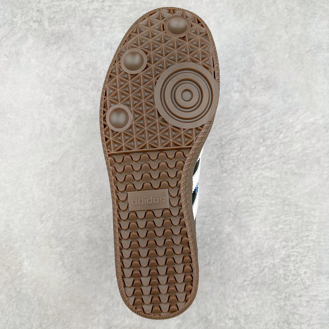 图片[9]-AD Original Samba OG 复古经典轻便板鞋 IF4397 这款桑巴鞋展示了高质量的工艺 带有装饰的超锁缝制和无缝的手感 柔软、柔软的皮革造型和标志性的3条纹完成了精致的外观 正规合身鞋带 鞋面上有绒面鞋垫 橡胶鞋底 享受正畸套筒软感 自50年代首次亮相以来就一直在赢得粉丝的青睐 尺码：36 36.5 37.5 38 38.5 39 40 40.5 41 42 42.5 43 44 44.5 45-选品中心