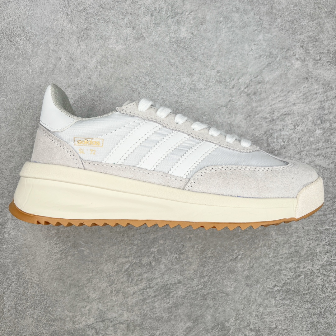 AD SL72 RS系列德训足球风百搭低帮休闲运动板鞋 ID1031 阿迪达斯Originals推出复古「T头鞋」造型的SL72鞋款复刻，有男女两款可选。男生款为SL72RS，鞋型挺立饱满，鞋底增加高度，采用麂皮与布面制作，符合复古氛围；女生款为SL72OGW，致敬经典款式，鞋身纤细，还原70年代设计，以绿色呈现，点缀金色细节。多款配色可选。「T 头鞋」这两年有多火大家见到了吧？明星、穿搭博主几乎人手一双，凭借复古味的外观，以及亲民的价格，同样成为了不少球鞋玩家日常上脚首选。近日 adidas Originals 将有「T 头鞋」造型的诞生于 1972 年的 SL72 鞋款复刻带回，各位买鞋又有新选择了。1972 年 SL72 问世后，引领了后来阿迪达斯的跑鞋发展方向，其中「SL」代表了 Super Light，彰显了产品轻便的特性。1972 年 SL72 问世后，引领了后来阿迪达斯的跑鞋发展方向，其中「SL」代表了 Super Light，彰显了产品轻便的特性。这次 adidas Originals 延续其轻质经典的基因，带来男女两款 SL72。男生款带来 SL72 RS 鞋型，RS 意为 Reshaped（重塑），鞋款在保留了经典的外观基础上，在尼龙材质里增加了填充物，使鞋型更加挺立和饱满，鞋头则更加圆润，鞋底的 EVA 材质则增加了鞋款的高度。女生款则带来 SL72 OG W 鞋型，OG 顾名思义则是致敬经典款式，相较于 RS（Reshaped）鞋款，鞋身更加纤细，其整体鞋身轮廓、线条、细节、材质上尊崇 70 年代 SL72 的设计，还原经典味道。尺码：36 36⅔ 37⅓ 38 38⅔ 39⅓ 40 40⅔ 41⅓ 42 42⅔ 43⅓ 44 44⅔ 45-选品中心