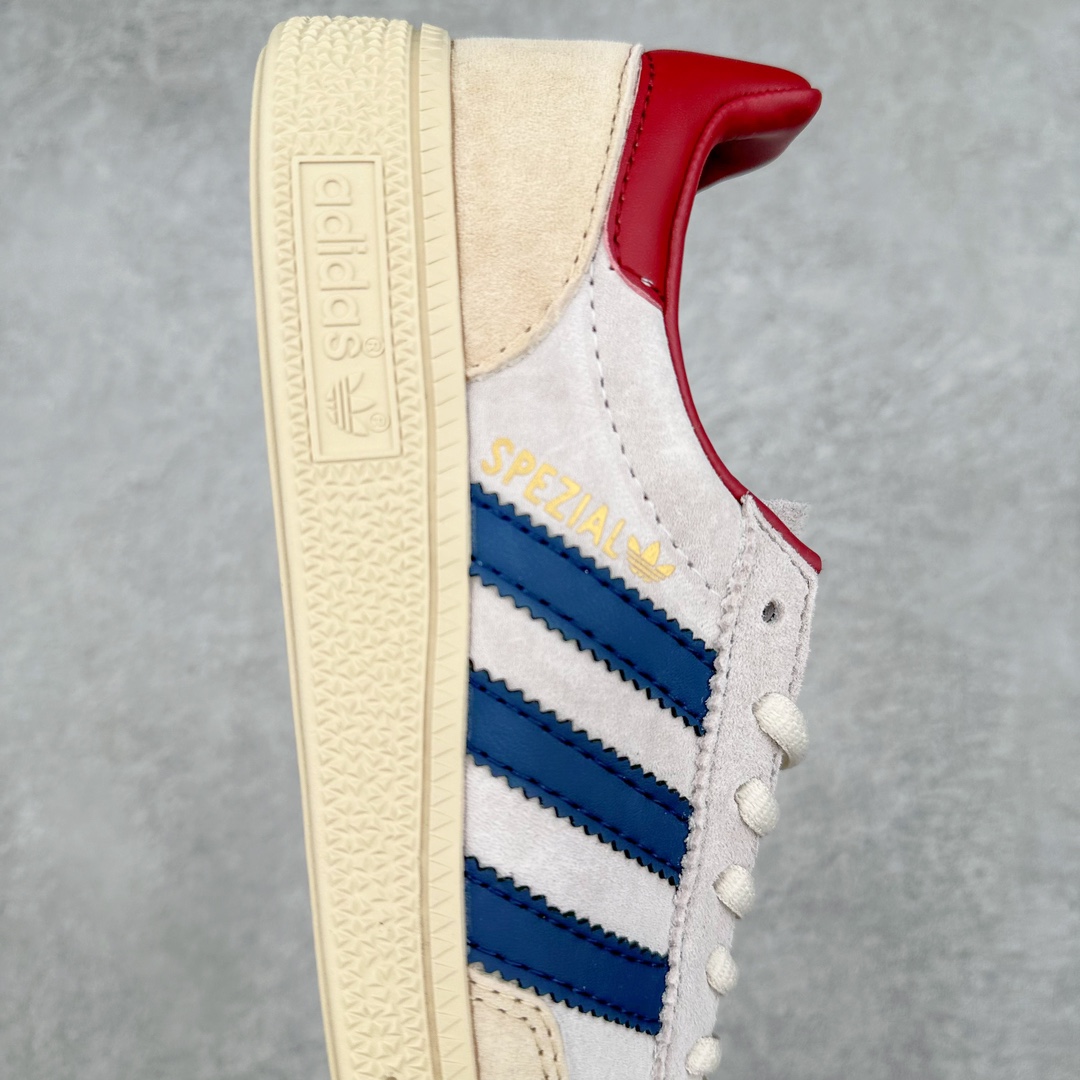 图片[6]-AD Originals Handball SPZL 手球运动员系列百搭休闲运动板鞋 IF3742 这款来自阿迪达斯的这款HANDBALL SPZL前身是一双手球运动鞋，这一次拿来复刻，所以鞋面的主要色彩选用了黑色， 鞋面外侧除了Spezial字母之外还有三叶草标志。Handball SPZL作为复古手球训练鞋与作为室内足球鞋的Samba有着异曲同工之处，但是质感更为出众的鞋身以及丰富的配色选择比起Samba来讲可以说是更胜一筹了！尺码：36 36⅔ 37⅓ 38 38⅔ 39⅓ 40 40⅔ 41⅓ 42 42⅔ 43⅓ 44 45-选品中心