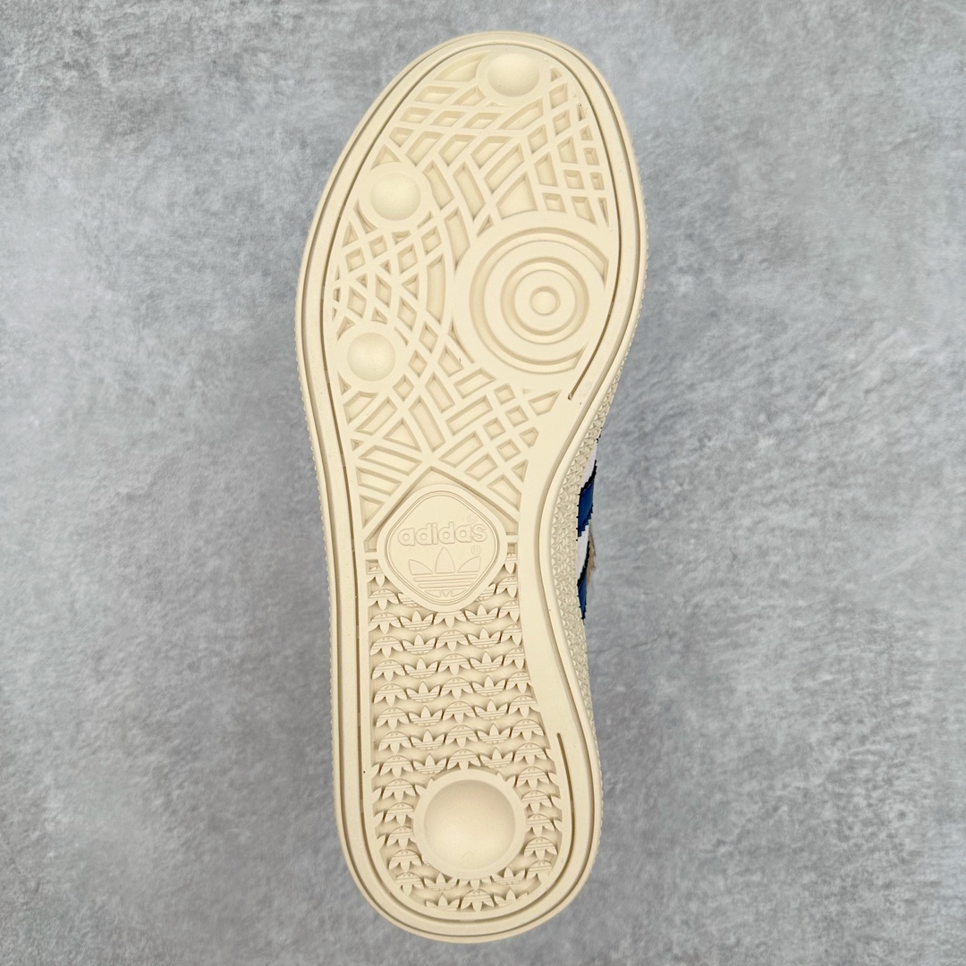 图片[9]-AD Originals Handball SPZL 手球运动员系列百搭休闲运动板鞋 IF3742 这款来自阿迪达斯的这款HANDBALL SPZL前身是一双手球运动鞋，这一次拿来复刻，所以鞋面的主要色彩选用了黑色， 鞋面外侧除了Spezial字母之外还有三叶草标志。Handball SPZL作为复古手球训练鞋与作为室内足球鞋的Samba有着异曲同工之处，但是质感更为出众的鞋身以及丰富的配色选择比起Samba来讲可以说是更胜一筹了！尺码：36 36⅔ 37⅓ 38 38⅔ 39⅓ 40 40⅔ 41⅓ 42 42⅔ 43⅓ 44 45-选品中心