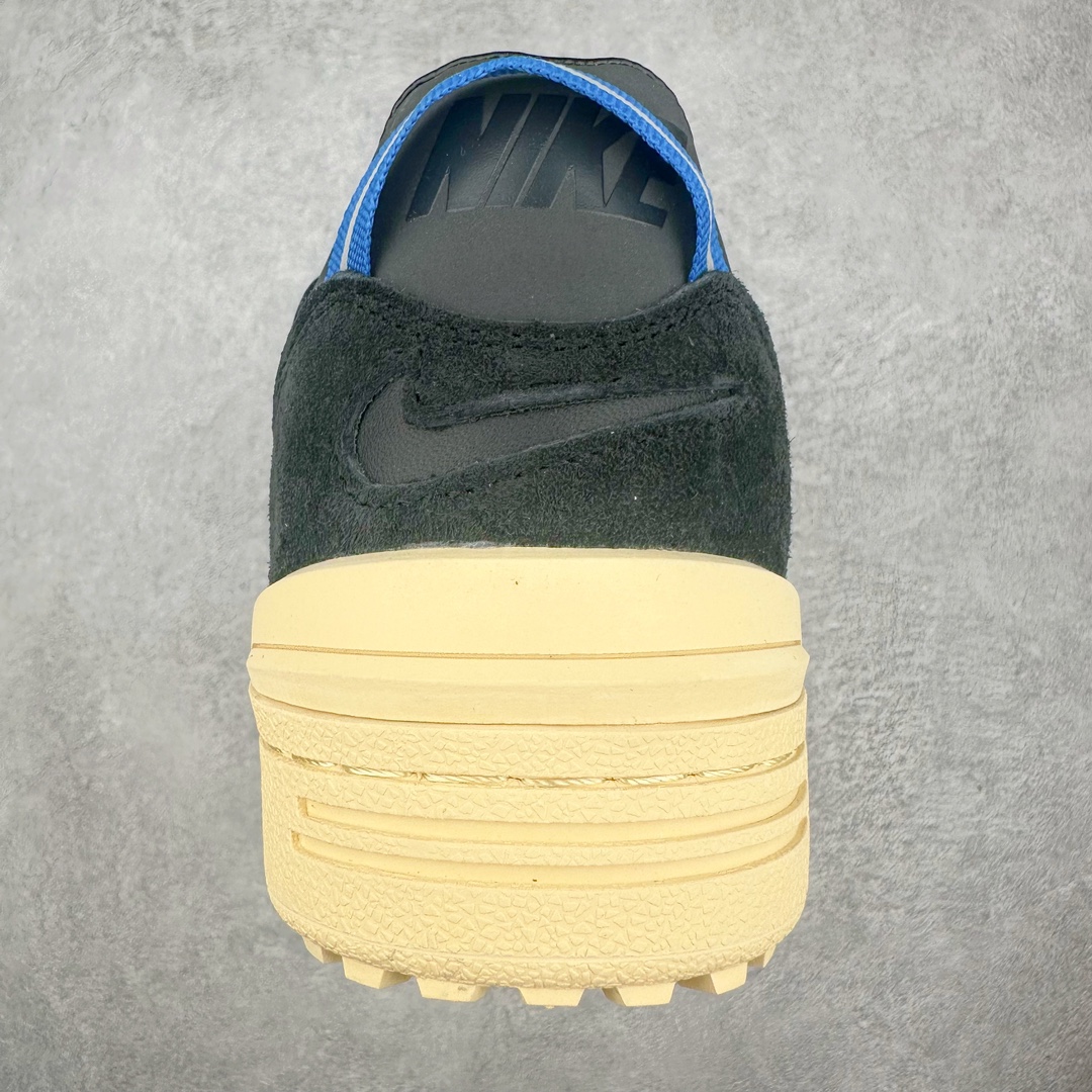 图片[8]-Union x NK Field General 82 SP 低帮复古联名篮球鞋 UN联名黑蓝 FQ9003-001 鞋身整体采用编织网眼为底 框架部分的麂皮材质营造出丰富的层次感 配色方面以深棕色为底色 搭配奶油色框架设计 Swoosh部分则以白色点缀 复古氛围拉满 Union标志性的UN/LA标签以及车线细节均得以保留 鞋舌部分也采用解构设计 并带有UNION字样 鞋身侧后方均带有粉色3M反光条设计 Swoosh采用镂空样式呈现 并带有稳定支持装置 鞋底则采用自带氧化效果的米白色Waffle外底呈现 进一步呼应复古氛围 侧面分别带有Union以及NK字样 尺码：36 36.5 37.5 38 38.5 39 40 40.5 41 42 42.5 43 44 45-选品中心