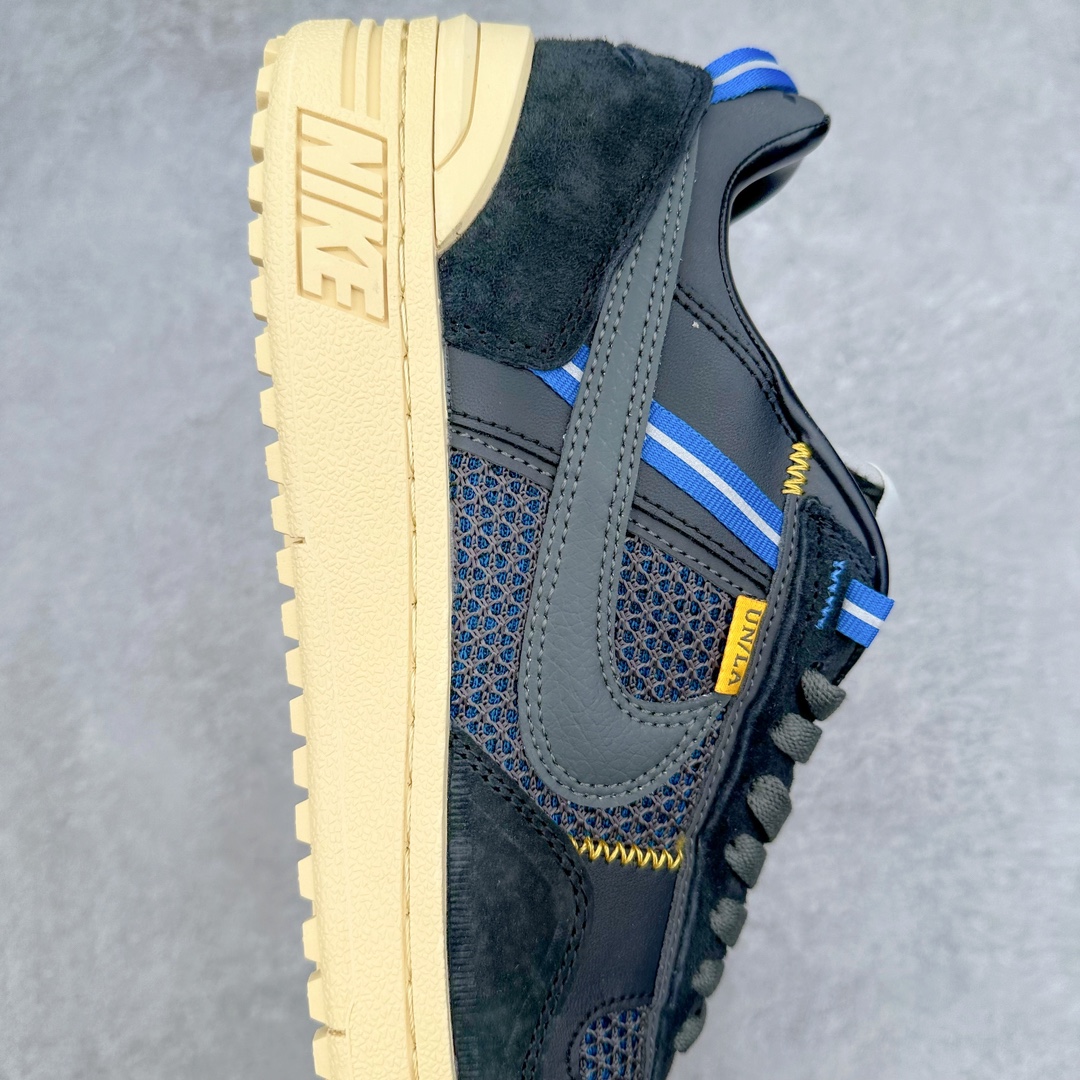 图片[6]-Union x NK Field General 82 SP 低帮复古联名篮球鞋 UN联名黑蓝 FQ9003-001 鞋身整体采用编织网眼为底 框架部分的麂皮材质营造出丰富的层次感 配色方面以深棕色为底色 搭配奶油色框架设计 Swoosh部分则以白色点缀 复古氛围拉满 Union标志性的UN/LA标签以及车线细节均得以保留 鞋舌部分也采用解构设计 并带有UNION字样 鞋身侧后方均带有粉色3M反光条设计 Swoosh采用镂空样式呈现 并带有稳定支持装置 鞋底则采用自带氧化效果的米白色Waffle外底呈现 进一步呼应复古氛围 侧面分别带有Union以及NK字样 尺码：36 36.5 37.5 38 38.5 39 40 40.5 41 42 42.5 43 44 45-选品中心