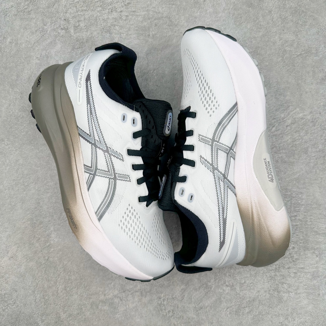 图片[3]-Asics Gel-Kayano 31 亚瑟士卡亚诺31代低帮专业有氧超轻量休闲运动全能慢跑鞋全球知名运动品牌ASICS正式推出新款GEL-KAYANO 31跑鞋，旨在通过全新稳定结构以提升产品可适性，满足跑者的足部稳定需求，让每一位跑者从起跑到结束都能够感受到焕然一新的稳定性与舒适性，从而帮助更多人找到身心平衡，获得自在舒适的健康生活方式。秉持着ASICS亚瑟士的设计哲学，全新一代GEL-KAYANO 31应运而生。为进一步升级产品的稳定性，GEL-KAYANO 31采用了全新4D引导系统，通过内侧稳定装置提升可适性，满足足部稳定需求，帮助足弓迅速返回到平衡位置。作为基于生物力学研究打造的全新稳定结构，4D引导系统不仅提升了跑鞋对双脚的支撑性，它还将人体不同的运动状态纳入设计考量，帮助跑者在多种跑动强度下获得充足的稳定性和理想的舒适度。尺码：36 37 37.5 38 39.5 40 40.5 41.5 42 42.5 43.5 44 44.5 45-选品中心