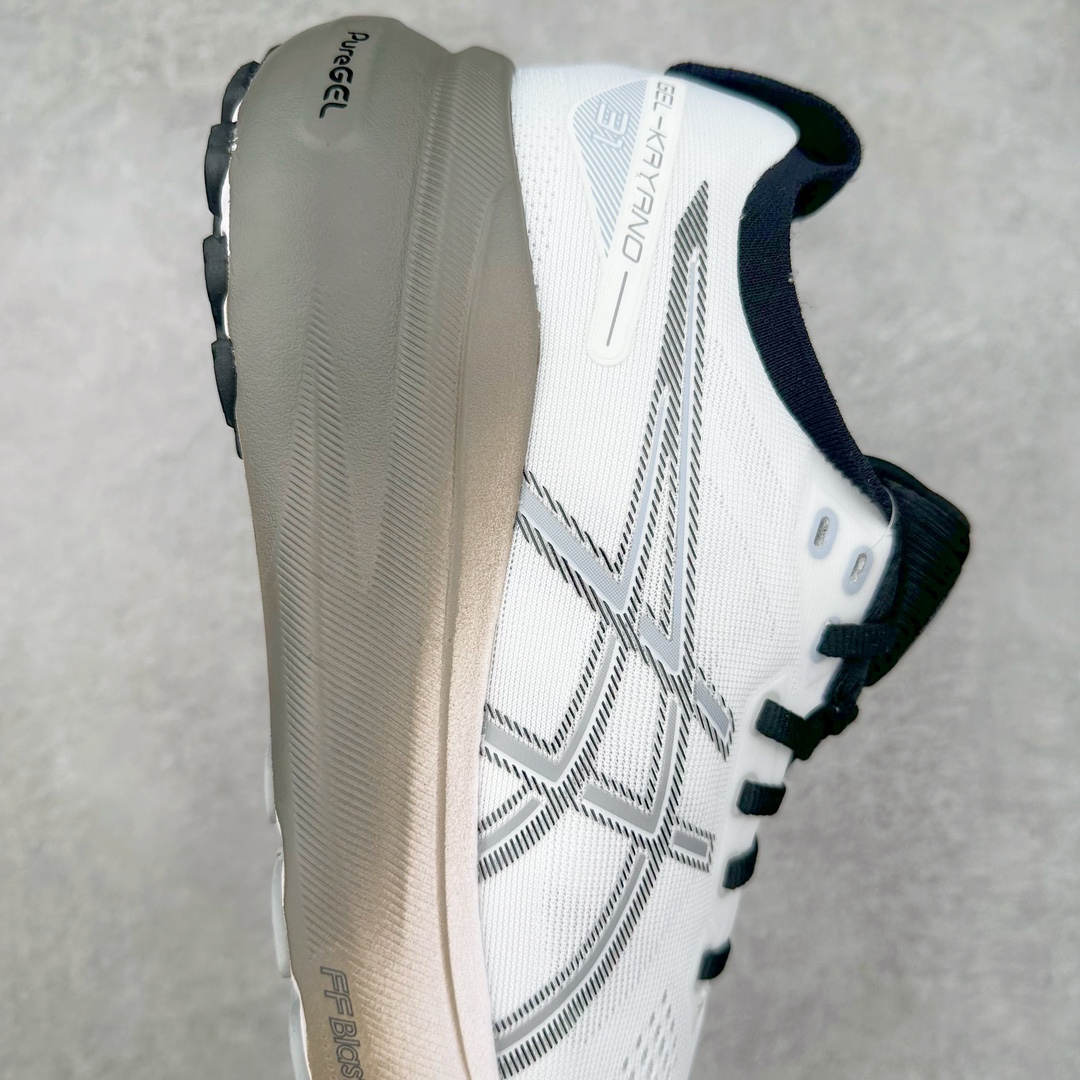 图片[6]-Asics Gel-Kayano 31 亚瑟士卡亚诺31代低帮专业有氧超轻量休闲运动全能慢跑鞋全球知名运动品牌ASICS正式推出新款GEL-KAYANO 31跑鞋，旨在通过全新稳定结构以提升产品可适性，满足跑者的足部稳定需求，让每一位跑者从起跑到结束都能够感受到焕然一新的稳定性与舒适性，从而帮助更多人找到身心平衡，获得自在舒适的健康生活方式。秉持着ASICS亚瑟士的设计哲学，全新一代GEL-KAYANO 31应运而生。为进一步升级产品的稳定性，GEL-KAYANO 31采用了全新4D引导系统，通过内侧稳定装置提升可适性，满足足部稳定需求，帮助足弓迅速返回到平衡位置。作为基于生物力学研究打造的全新稳定结构，4D引导系统不仅提升了跑鞋对双脚的支撑性，它还将人体不同的运动状态纳入设计考量，帮助跑者在多种跑动强度下获得充足的稳定性和理想的舒适度。尺码：36 37 37.5 38 39.5 40 40.5 41.5 42 42.5 43.5 44 44.5 45-选品中心