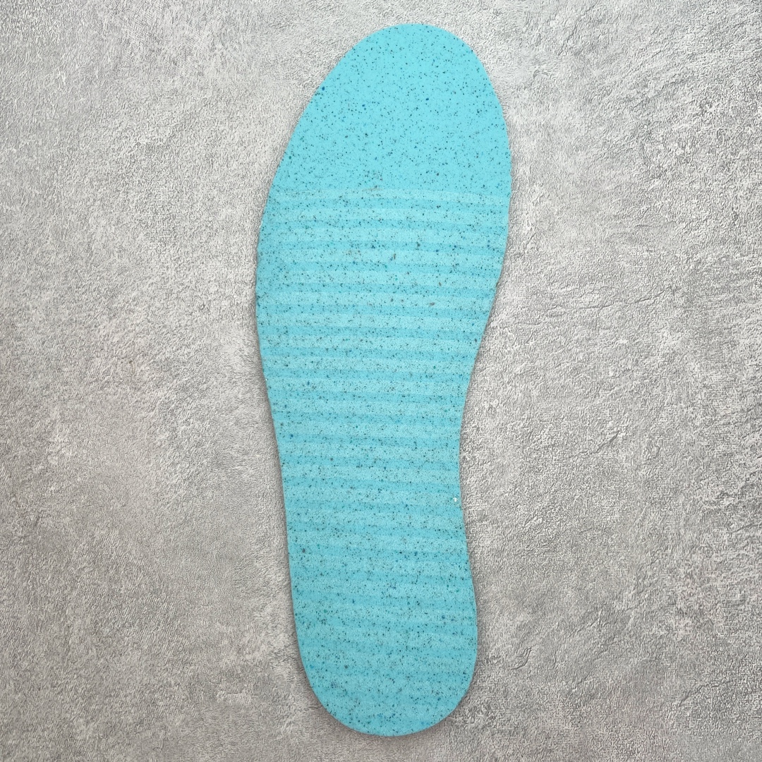 图片[19]-＃DG2.0 Air Jordan AJ1 Retro Low OG 芝加哥低帮 705329-600 全新批次 Ljr同源清远全套加持 圈内最强倒钩系列 高端零售特供批次 产品品控稳定性领先行业 各方面均可对飙L版 良心定价不杀猪 SZ原厂全套原楦原纸板冲刀磨具开发 原厂皮料加持 原厂港宝加持定型后跟R度完美 同源原厂电绣 鬼脸飞翼针数密度立体效果一致 百分百一致原鞋 原厂拉帮工艺 针距密度一致 后跟弧度收口自然不对折 极致一眼正品既视感 进口玻璃冲刀皮料裁剪零毛边 全鞋电脑针车工艺 品控清洁度最高QC检验标准 免检产品 原厂订购鞋盒、鞋标、防尘纸、鞋撑、鞋带 追求极致的原厂味道 尺码：40 40.5 41 42 42.5 43 44 44.5 45 46 47.5 48.5-选品中心