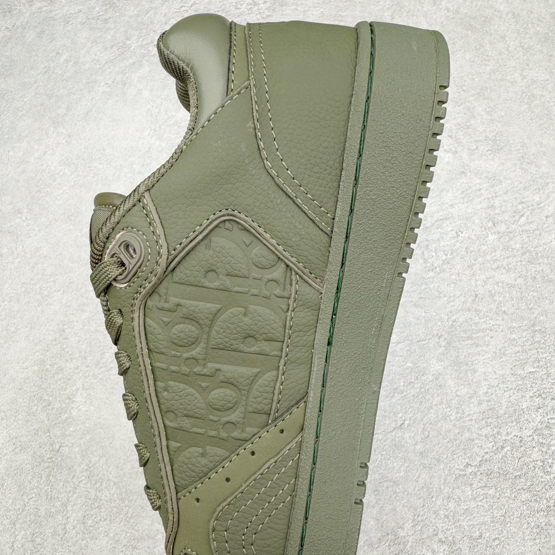 图片[7]-＃纯原 Dior B27 迪奥系列 市面为数不多的真正原鞋拆解开发 选材耗时就半个多月 进口原厂皮料 无色差细节拉满 敢与AJ大迪奥相媲美 由意大利工坊匠心打造 黄俊捷、林一等各大明星、网红博主争先上脚且全国各大专柜一鞋难求 鞋面牛皮拼接D印花LOGO 内里进口网布、TPU大底以别具一格的立体效果 展现摩登优雅格调 高街潮流搭配必备潮品 尺码：38 39 40 41 42 43 44 45-选品中心