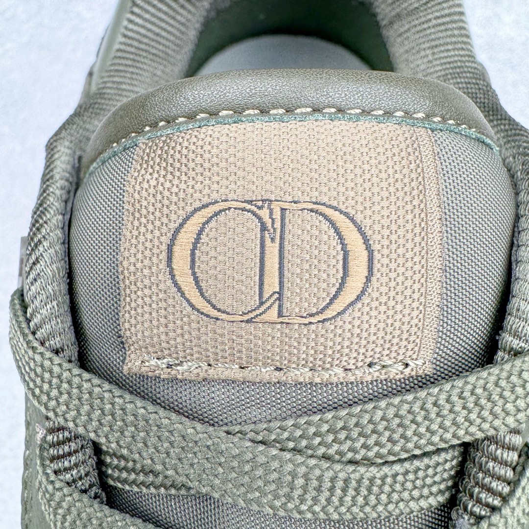 图片[11]-＃纯原 Dior B27 迪奥系列 市面为数不多的真正原鞋拆解开发 选材耗时就半个多月 进口原厂皮料 无色差细节拉满 敢与AJ大迪奥相媲美 由意大利工坊匠心打造 黄俊捷、林一等各大明星、网红博主争先上脚且全国各大专柜一鞋难求 鞋面牛皮拼接D印花LOGO 内里进口网布、TPU大底以别具一格的立体效果 展现摩登优雅格调 高街潮流搭配必备潮品 尺码：38 39 40 41 42 43 44 45-选品中心