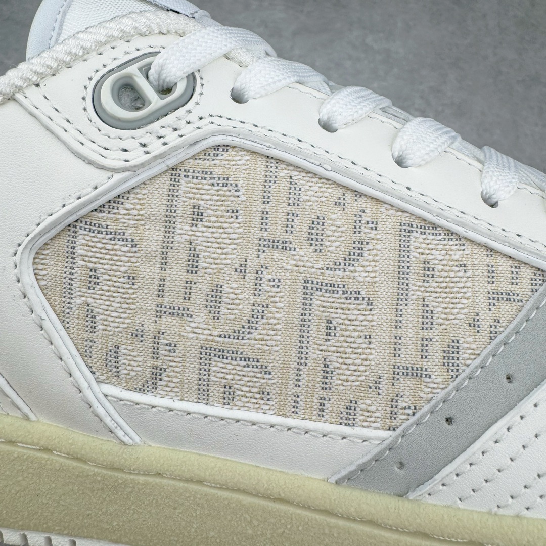 图片[13]-＃纯原 Dior B27 迪奥系列 市面为数不多的真正原鞋拆解开发 选材耗时就半个多月 进口原厂皮料 无色差细节拉满 敢与AJ大迪奥相媲美 由意大利工坊匠心打造 黄俊捷、林一等各大明星、网红博主争先上脚且全国各大专柜一鞋难求 鞋面牛皮拼接D印花LOGO 内里进口网布、TPU大底以别具一格的立体效果 展现摩登优雅格调 高街潮流搭配必备潮品 尺码：38 39 40 41 42 43 44 45-选品中心