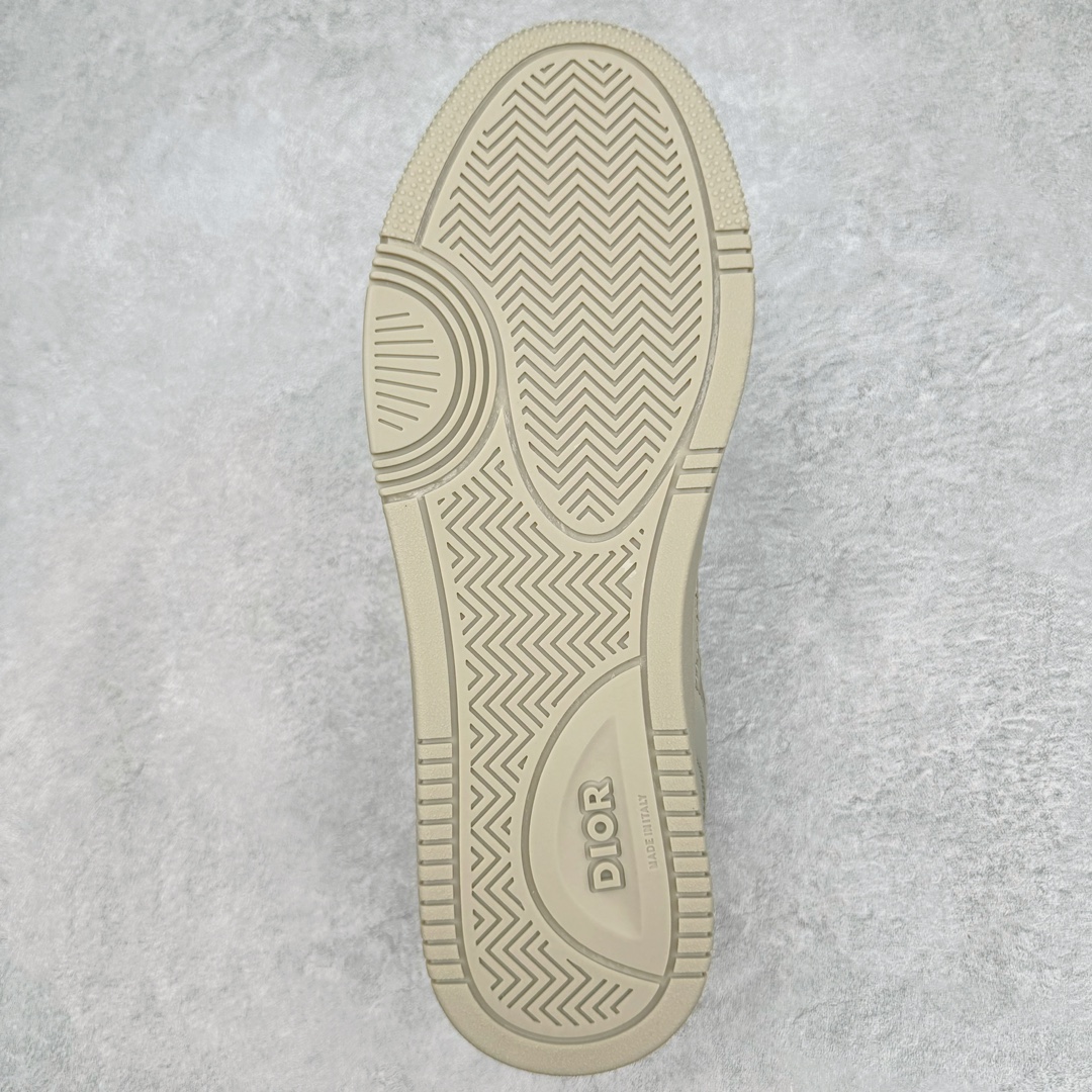 图片[9]-＃纯原 Dior B27 迪奥系列 市面为数不多的真正原鞋拆解开发 选材耗时就半个多月 进口原厂皮料 无色差细节拉满 敢与AJ大迪奥相媲美 由意大利工坊匠心打造 黄俊捷、林一等各大明星、网红博主争先上脚且全国各大专柜一鞋难求 鞋面牛皮拼接D印花LOGO 内里进口网布、TPU大底以别具一格的立体效果 展现摩登优雅格调 高街潮流搭配必备潮品 尺码：38 39 40 41 42 43 44 45-选品中心