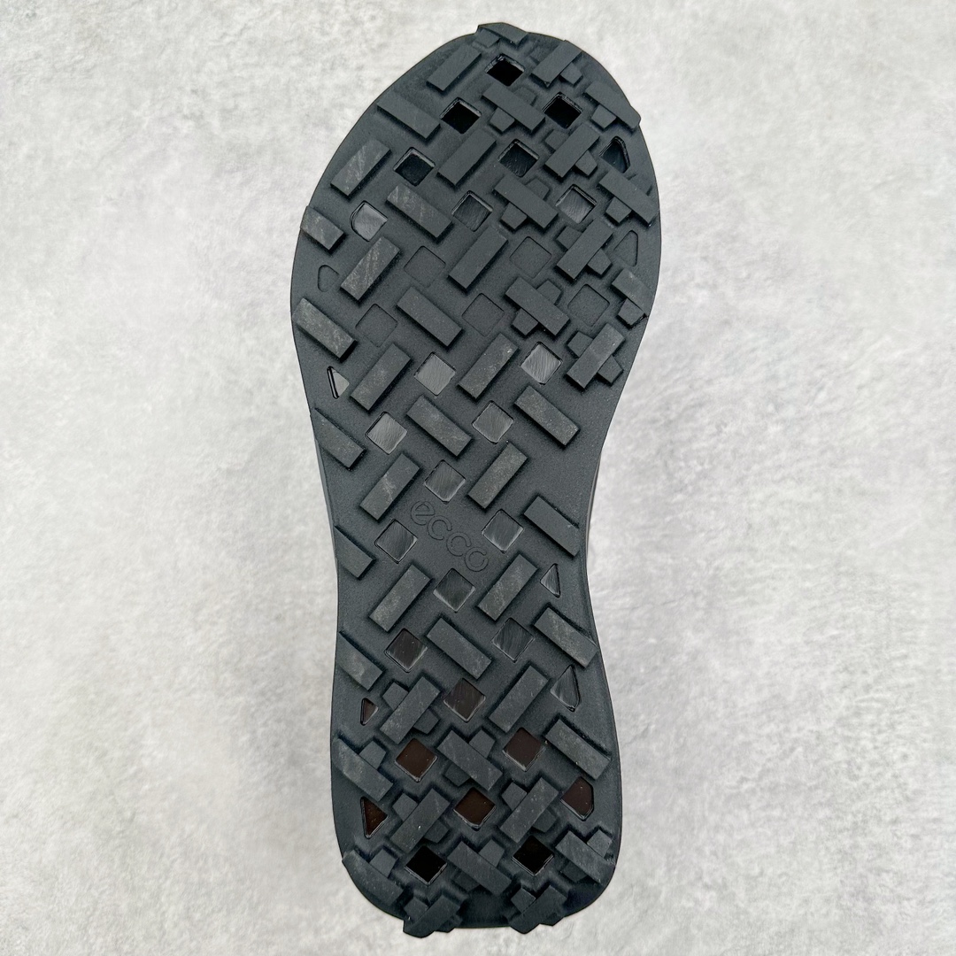 图片[9]-ECCO爱步2024年新款户外鞋防水透气越野跑鞋 健步踪迹系列 鞋面设有GORE-TEX防水薄膜 给你贴心防水保护 防水透气 直接注塑工艺连接鞋面与鞋底 一体成型 合脚稳固 BIOM自然律动科技鞋楦 符合人体工学 长效缓震带来裸足体验 橡胶大底 结合橡胶凸起鞋钉设计 适应多种地形 提供强劲抓地力与耐磨性 稳定支撑 越野无束 尺码：39 40 41 42 43 44（正常码）-选品中心