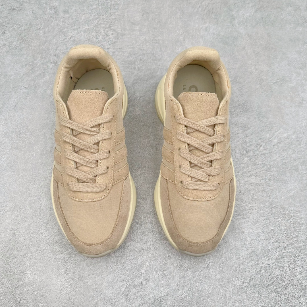 图片[2]-＃福利特价 Fear Of God x AD Athletics Runner Los Angeles 运动跑系列低帮增高系带百搭休闲运动慢跑鞋鞋 FOG联名 低调的一体式配色与高级材质承袭 FOG 一贯风格 鞋带处的锁定扣增加了穿脱便捷性 同时与后跟处的 Fear of God 铭牌一起增加了细节精致感 整体鞋靴造型似乎让人想起了兄弟品牌 Yeezy 的 RNR 系列鞋款 看来「老棉鞋」将在今年秋冬掀起一波全新攻势 尺码：36 36⅔ 37⅓ 38 38⅔ 39⅓ 40 40⅔ 41⅓ 42 42⅔ 43⅓ 44 44⅔ 45-选品中心