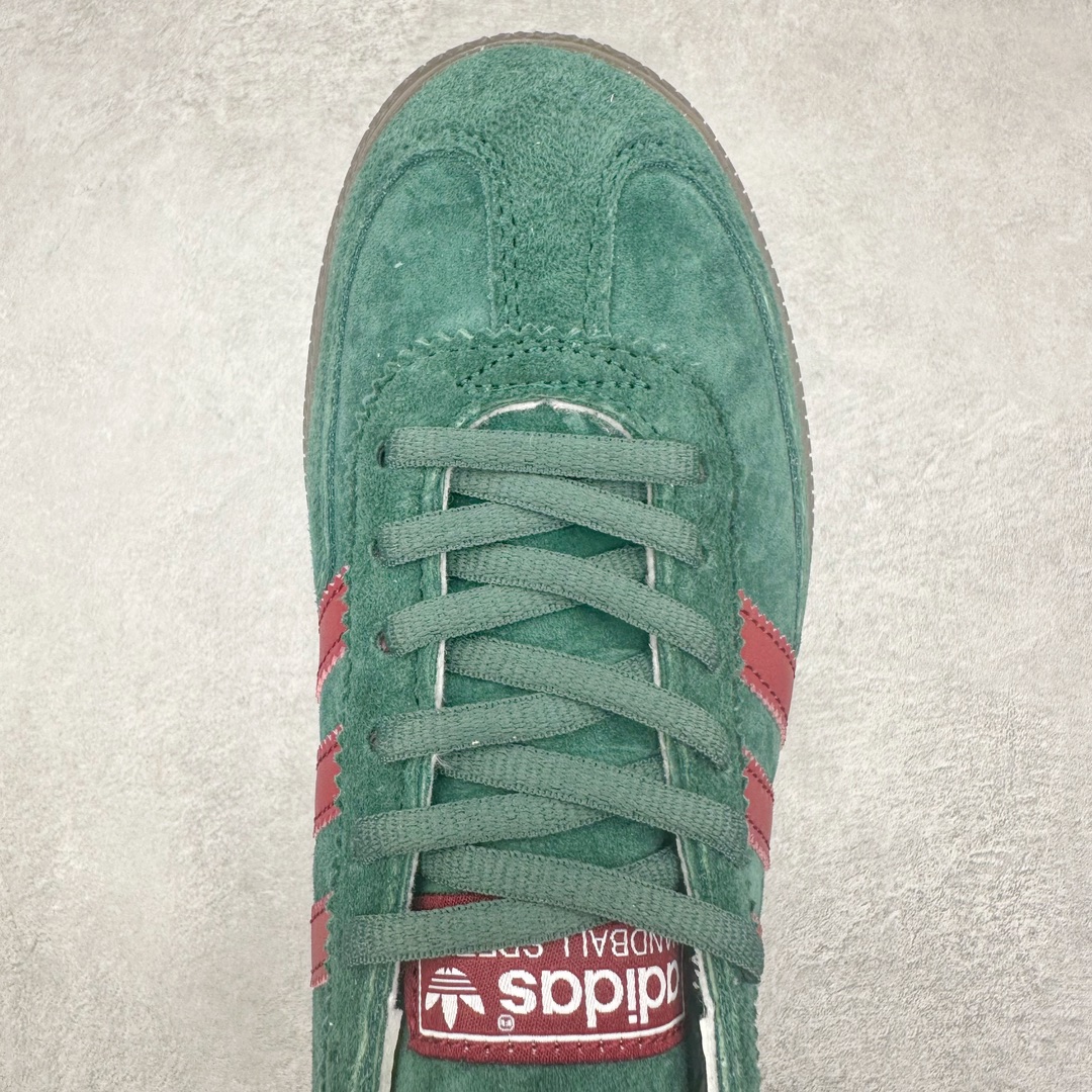 图片[4]-AD Originals Handball SPZL 手球运动员系列百搭休闲运动板鞋 GX6989 这款来自阿迪达斯的这款HANDBALL SPZL前身是一双手球运动鞋，这一次拿来复刻，所以鞋面的主要色彩选用了黑色， 鞋面外侧除了Spezial字母之外还有三叶草标志。Handball SPZL作为复古手球训练鞋与作为室内足球鞋的Samba有着异曲同工之处，但是质感更为出众的鞋身以及丰富的配色选择比起Samba来讲可以说是更胜一筹了！尺码：36 36⅔ 37⅓ 38 38⅔ 39⅓ 40 40⅔ 41⅓ 42 42⅔ 43⅓ 44 45-选品中心