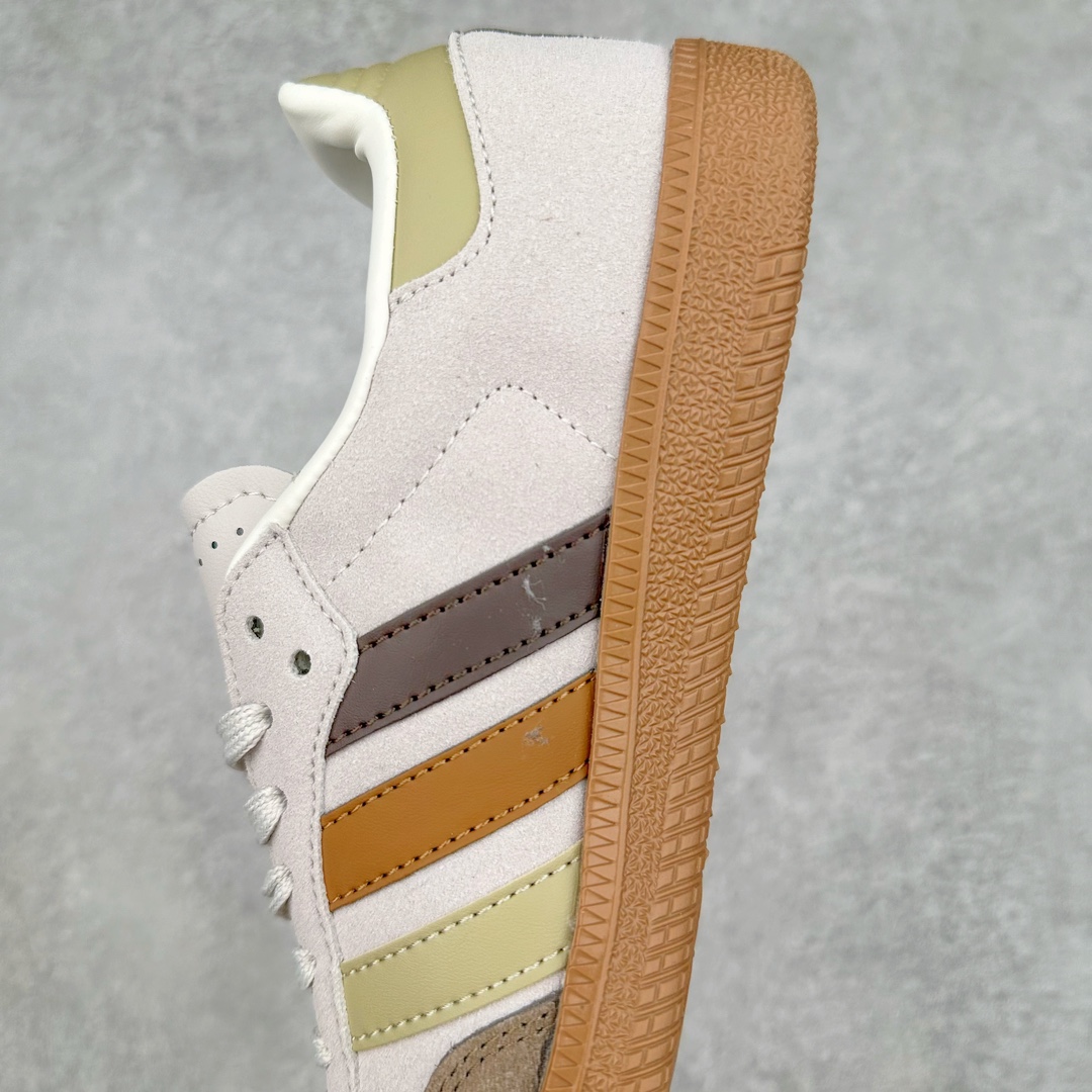 图片[7]-AD Original Samba OG 复古经典轻便板鞋 IF2894 这款桑巴鞋展示了高质量的工艺 带有装饰的超锁缝制和无缝的手感 柔软、柔软的皮革造型和标志性的3条纹完成了精致的外观 正规合身鞋带 鞋面上有绒面鞋垫 橡胶鞋底 享受正畸套筒软感 自50年代首次亮相以来就一直在赢得粉丝的青睐 尺码：36 36.5 37.5 38 38.5 39 40 40.5 41 42 42.5 43 44 44.5 45-选品中心