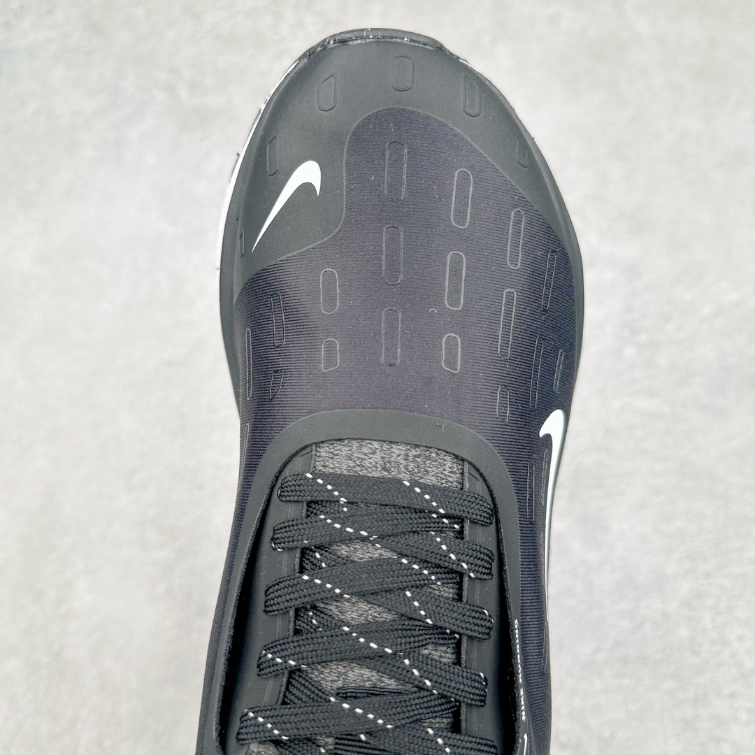 图片[4]-NK Infinity Run 4 Gore-Tex 耐克防水公路助力畅跑鞋 FB2204-001 鞋身融入 GORE-TEX 防水层 搭配柔软鞋口在下雨时帮助双足保持干爽舒适 结合 NK ReactX 泡绵提供高出 React 泡绵 13% 的能量回馈 尺码：36 36.5 37.5 38 38.5 39 40 40.5 41.5 42 42.5 43 44 44.5 45-选品中心