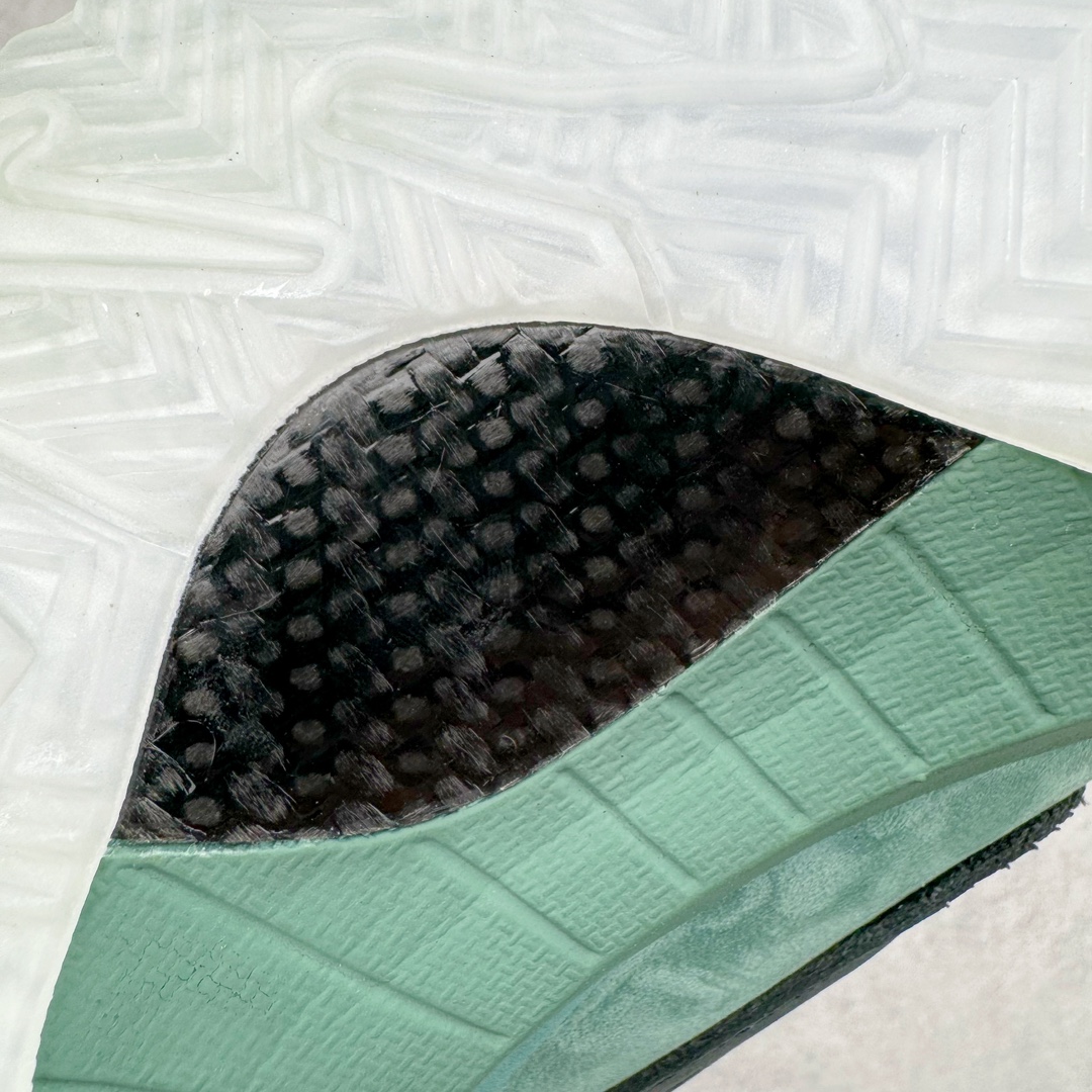 图片[10]-＃H12纯原 NK Zoom Kobe 4 Protro 科比四代 电镀银绿色 FQ3545-300 市场唯一完美复刻公司货版本 Phylon泡棉中底 后跟搭载Air Zoom马蹄气垫 真正的原汁原味 还原ZP脚感 全身鞋材卡料色独家定制 唯一正确鞋身反光效果 原厂压印工艺 立体感十足 内置全真动态飞线 独立原厂模具 首批不拼图大几率过验 亲测已过 支持各种高强度实战 无需担心 补货周期极长 脚宽建议买大半码 科比系列前掌偏窄 支持七天无理由退换 尺码： 41 42 42.5 43 44 44.5 45 46 47.5 48.5-选品中心