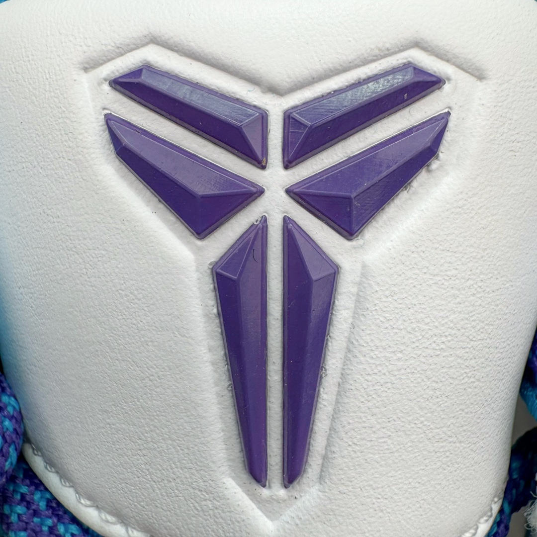 图片[23]-＃H12纯原 NK Zoom Kobe 4 Protro 科比四代 选秀日 AV6339-100 市场唯一完美复刻公司货版本 Phylon泡棉中底 后跟搭载Air Zoom马蹄气垫 真正的原汁原味 还原ZP脚感 全身鞋材卡料色独家定制 唯一正确鞋身反光效果 原厂压印工艺 立体感十足 内置全真动态飞线 独立原厂模具 首批不拼图大几率过验 亲测已过 支持各种高强度实战 无需担心 补货周期极长 脚宽建议买大半码 科比系列前掌偏窄 支持七天无理由退换 尺码： 41 42 42.5 43 44 44.5 45 46 47.5 48.5-选品中心