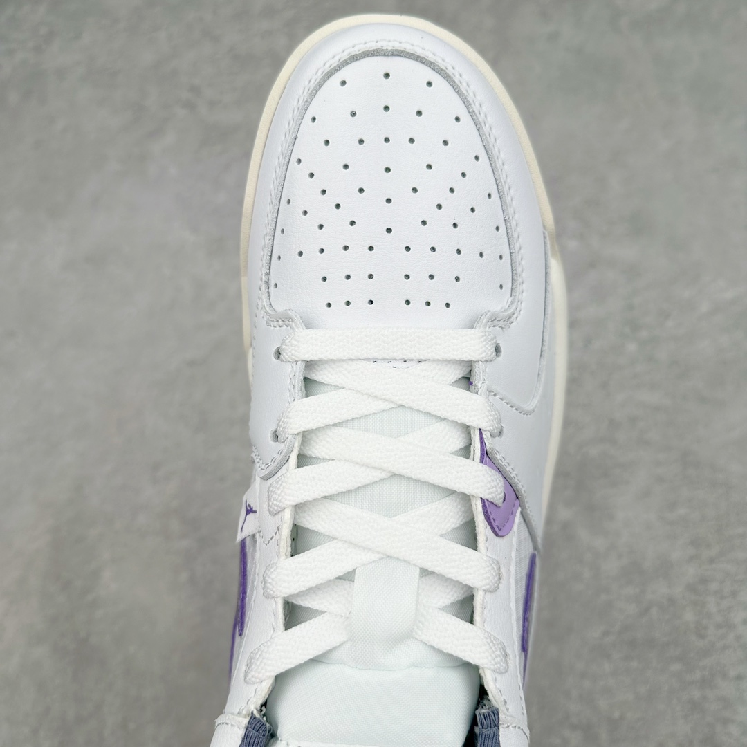 图片[4]-Air Jordan Stadium AJ90 潮流运动板鞋 FZ5696-041 充满了对TinkerHathield 原创设计的致敬 包括中足网状面板、前足外侧的鲨鱼齿轮廓、加垫鞋领和 NK Air 鞋跟品牌 鞋子本身采用网眼、皮革和绒面革材料混合制成 散发出现代美感 并配备了该品牌全新的 Formula 23 足底缓震技术 AirJordan Stadium 90 鞋舌标签在鞋舌内侧印有“Flight”字样 完善了设计 尺码：36 36.5 37.5 38 38.5 39 40 40.5 41 42 42.5 43 44 44.5 45-选品中心